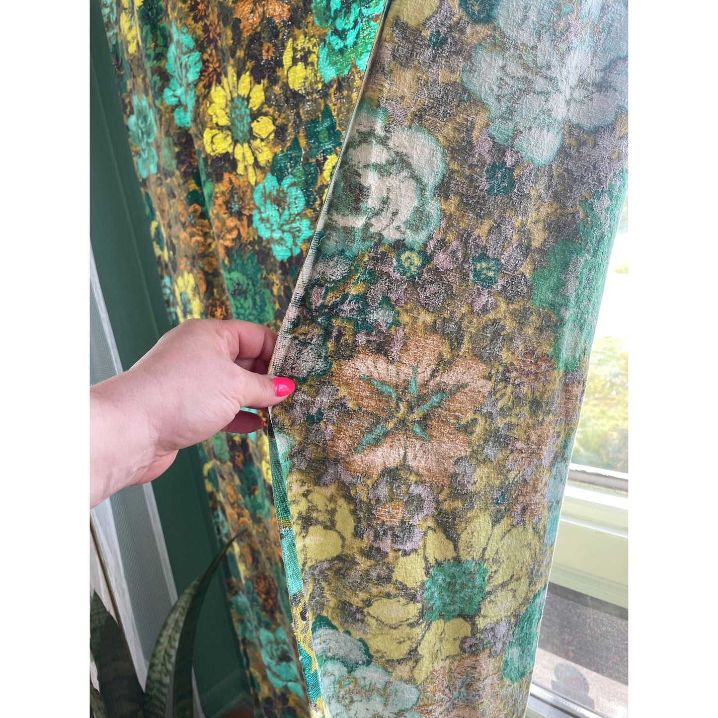 Vintage 50s barkcloth green flowers curtain