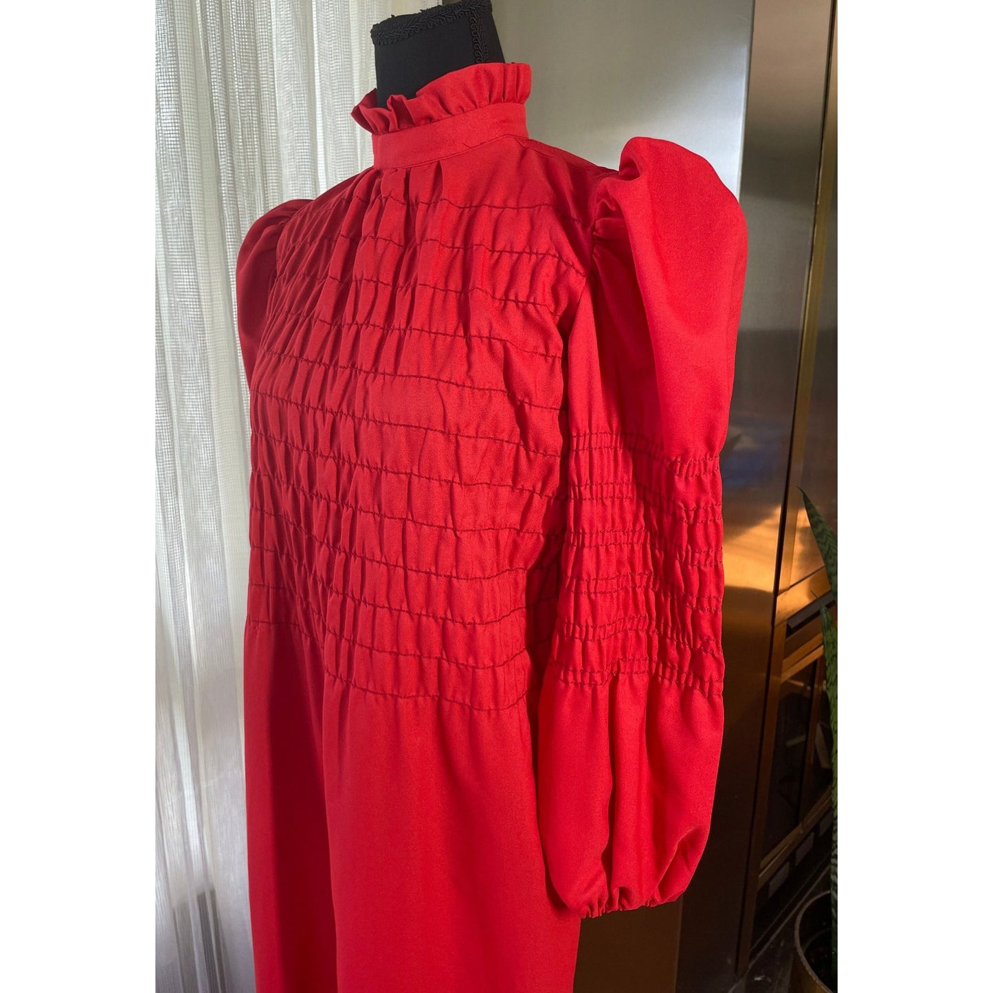 Vintage 70s dress, red, smocked bodice with long sleeves