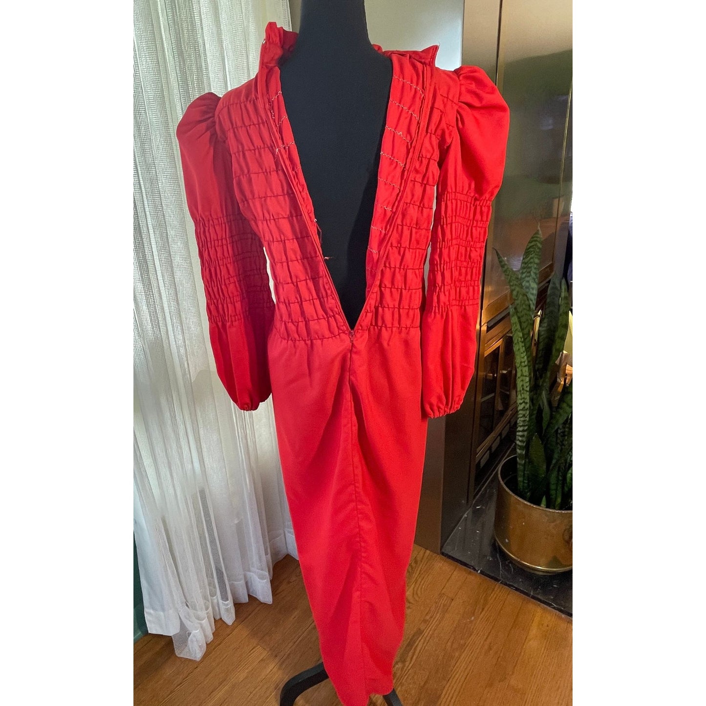 Vintage 70s dress, red, smocked bodice with long sleeves