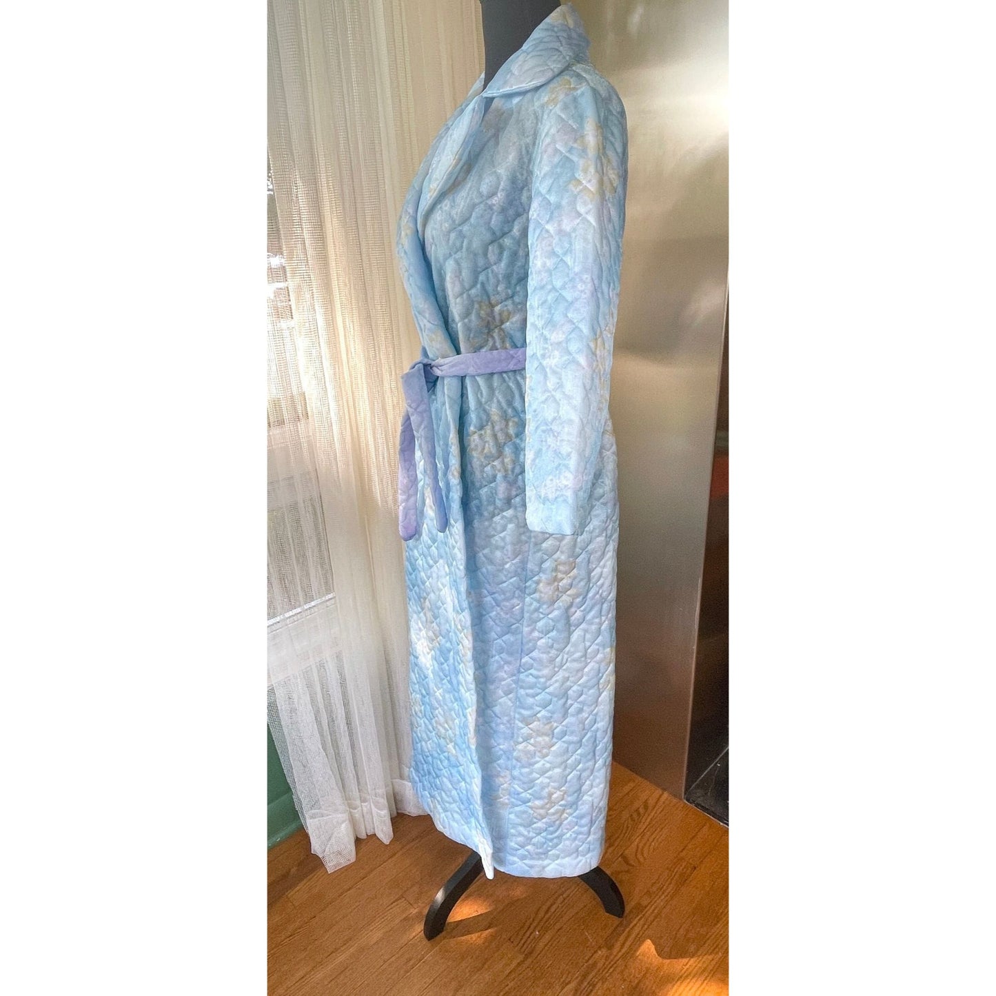 Vintage 70s robe, quilted house coat, Hamilton Lingerie