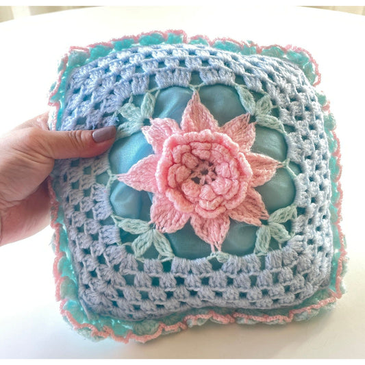 vintage 50s crocheted throw pillow, baby blue and pink