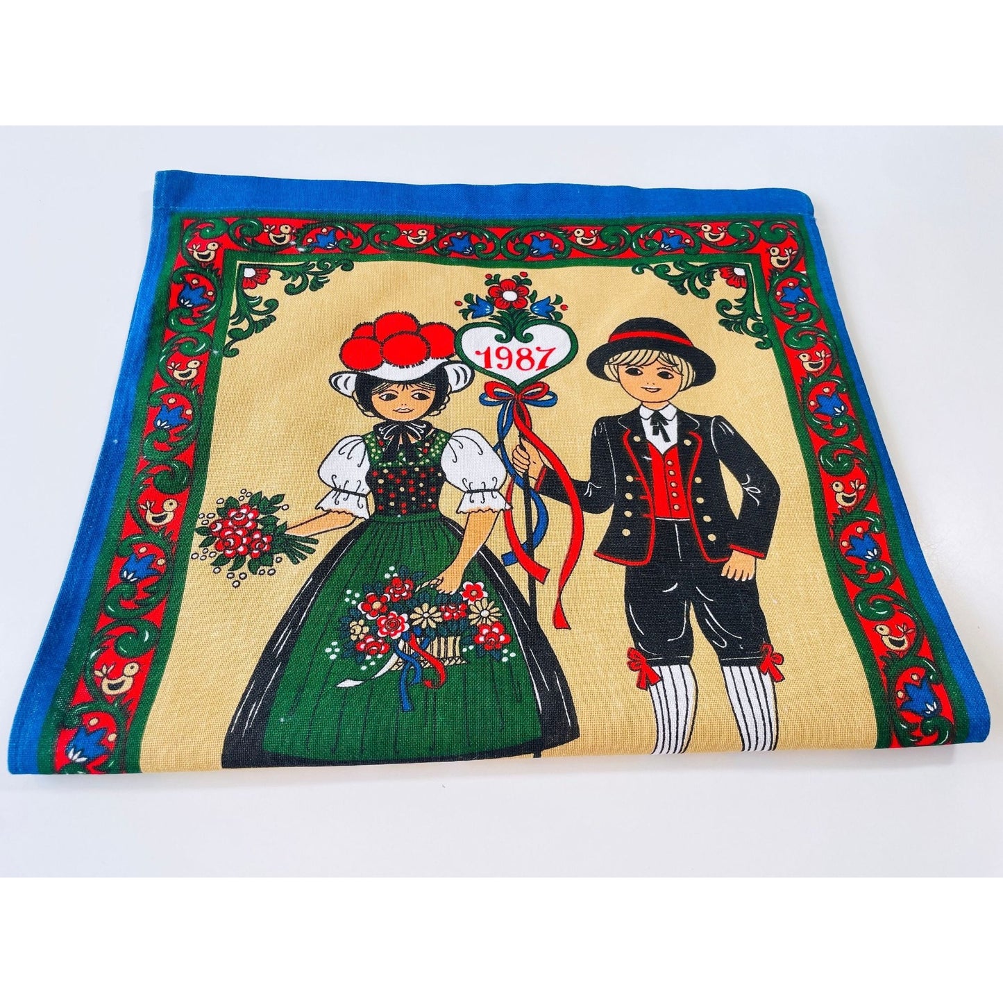 Vintage 1987 calendar tea towel, English, German and Italian