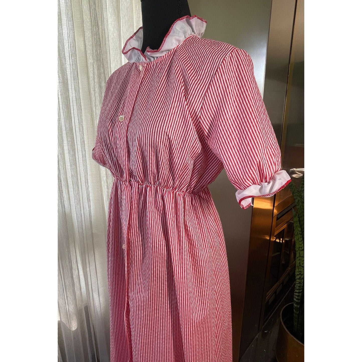 Vintage 70s dress, red stripes, elastic waist, ruffled collar and cuffs