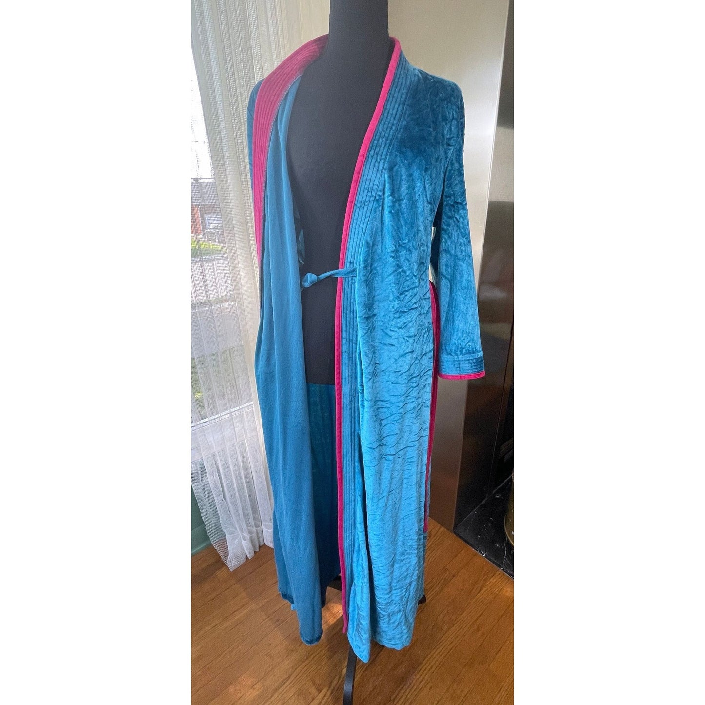 Vintage 80s robe, blue and pink crushed velvet, Sears