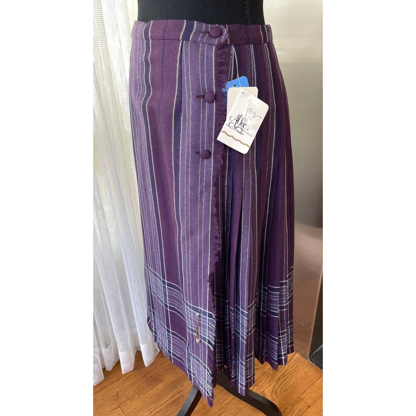 Vintage 80s pleated skirt, purple plaid new with original tag, 100% wool