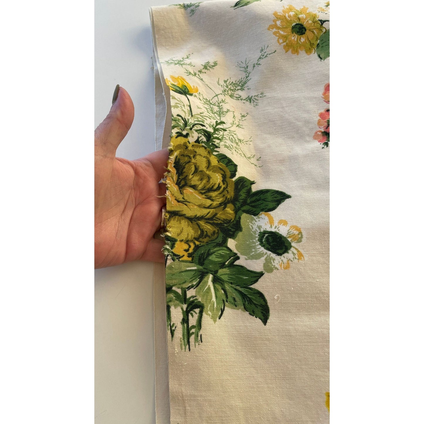 Vintage 60s yellow bouquets curtain, single panel