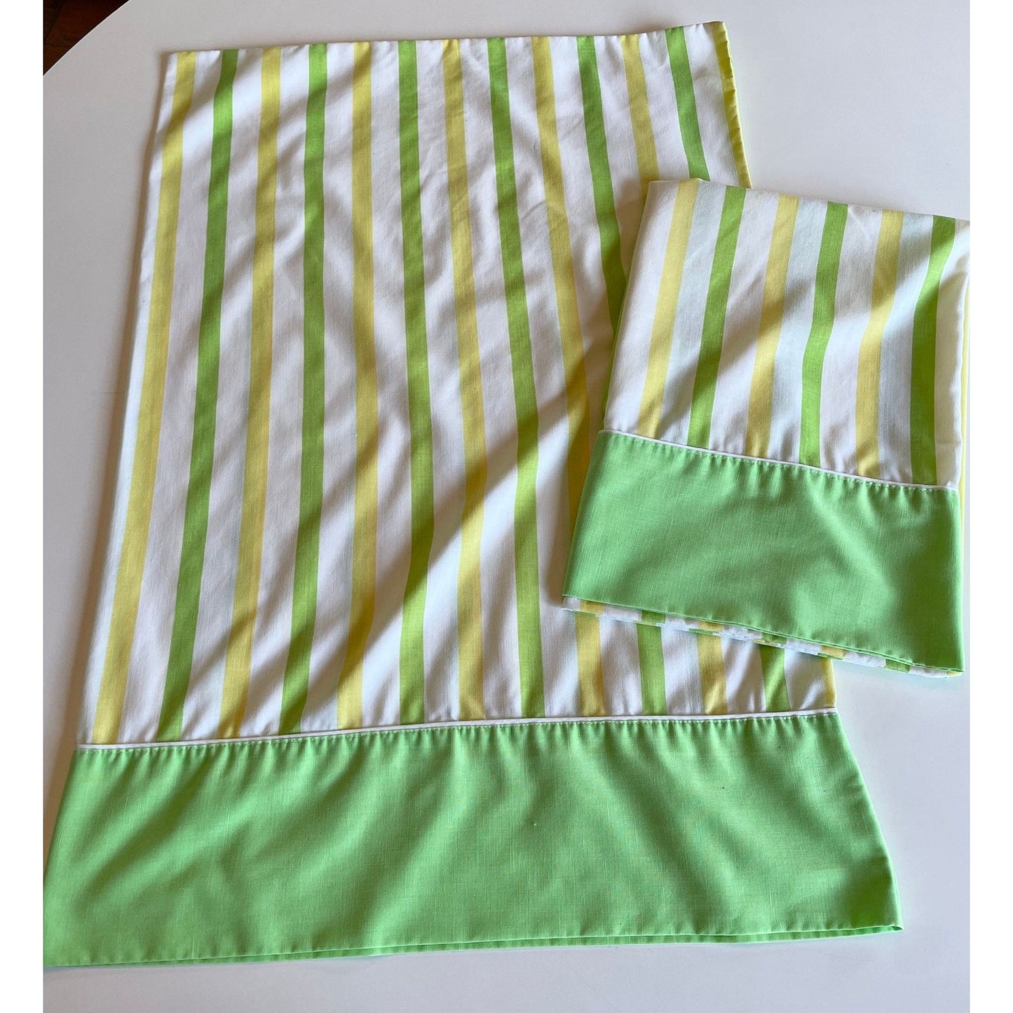 Vintage 70s green pillowcases, TruPrest