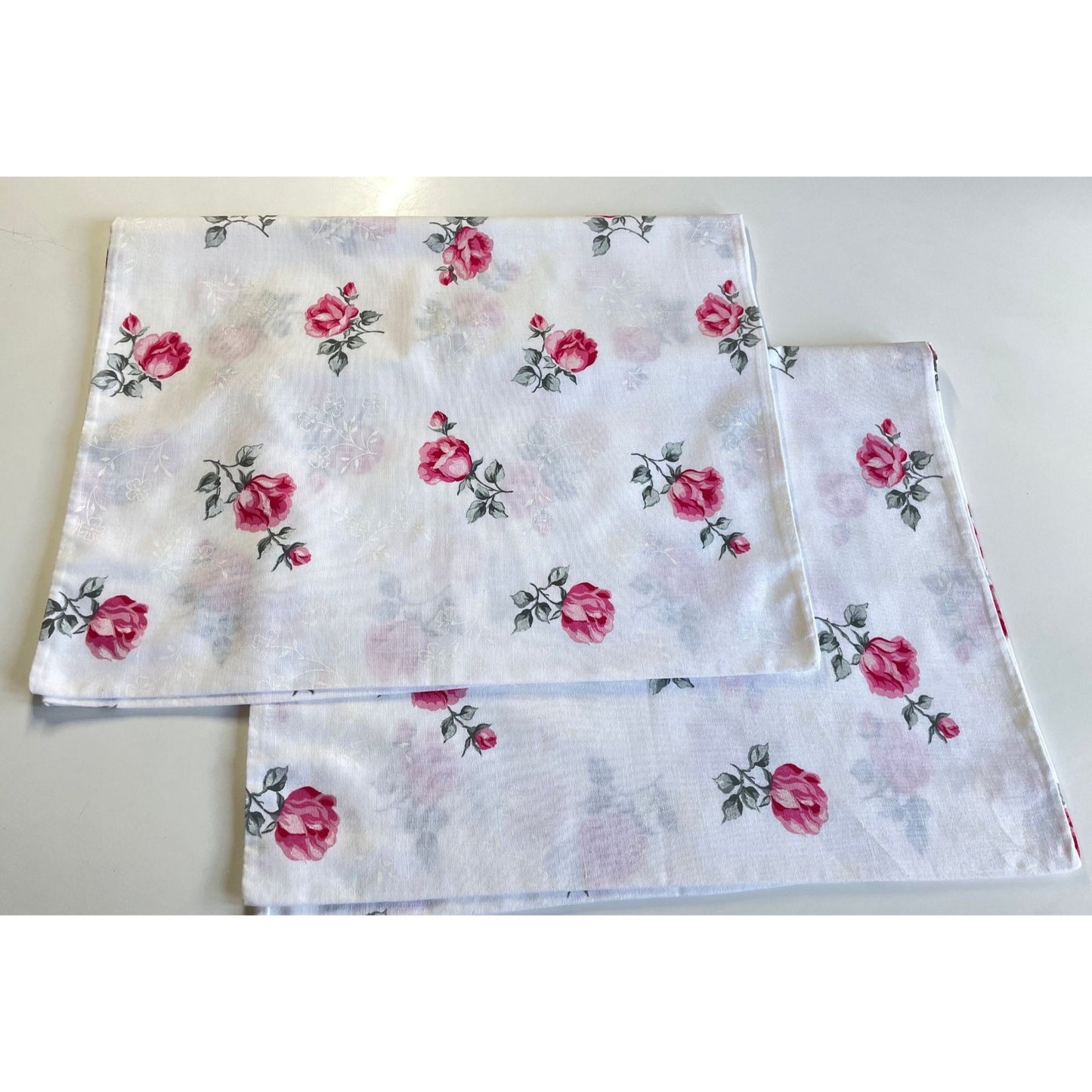 Vintage 70s pillowcases set, pink roses