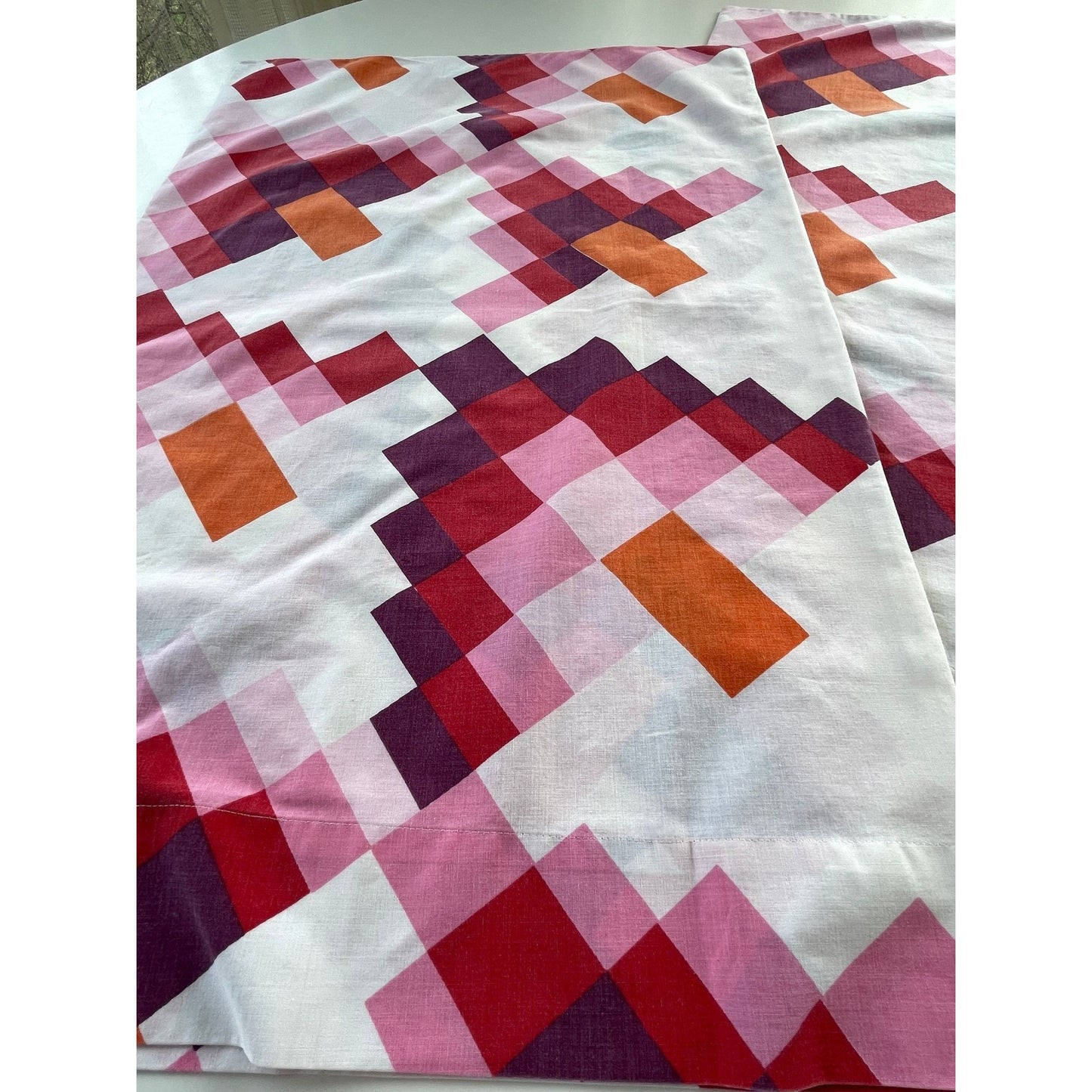 Vintage 70s geometric pillowcases, Truprest