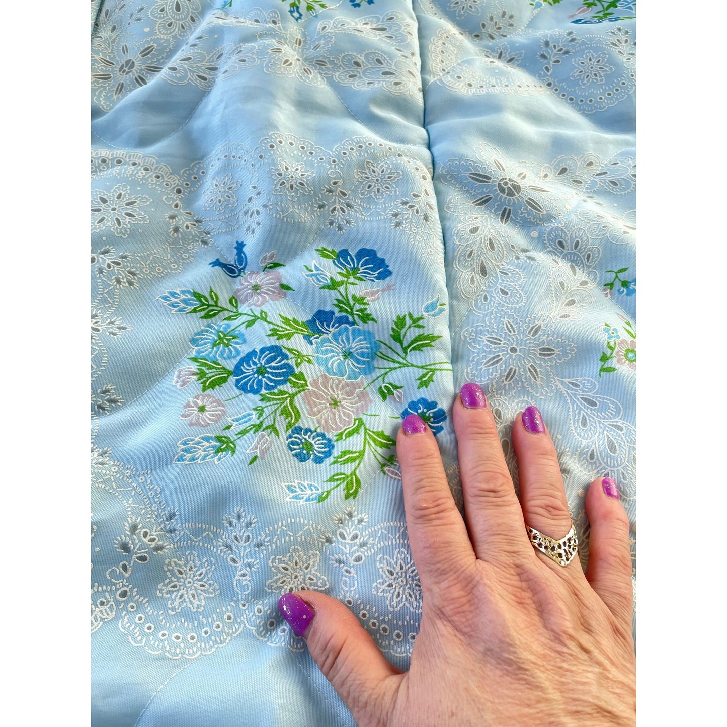 Vintage 60s baby dundee, quilted throw blanket