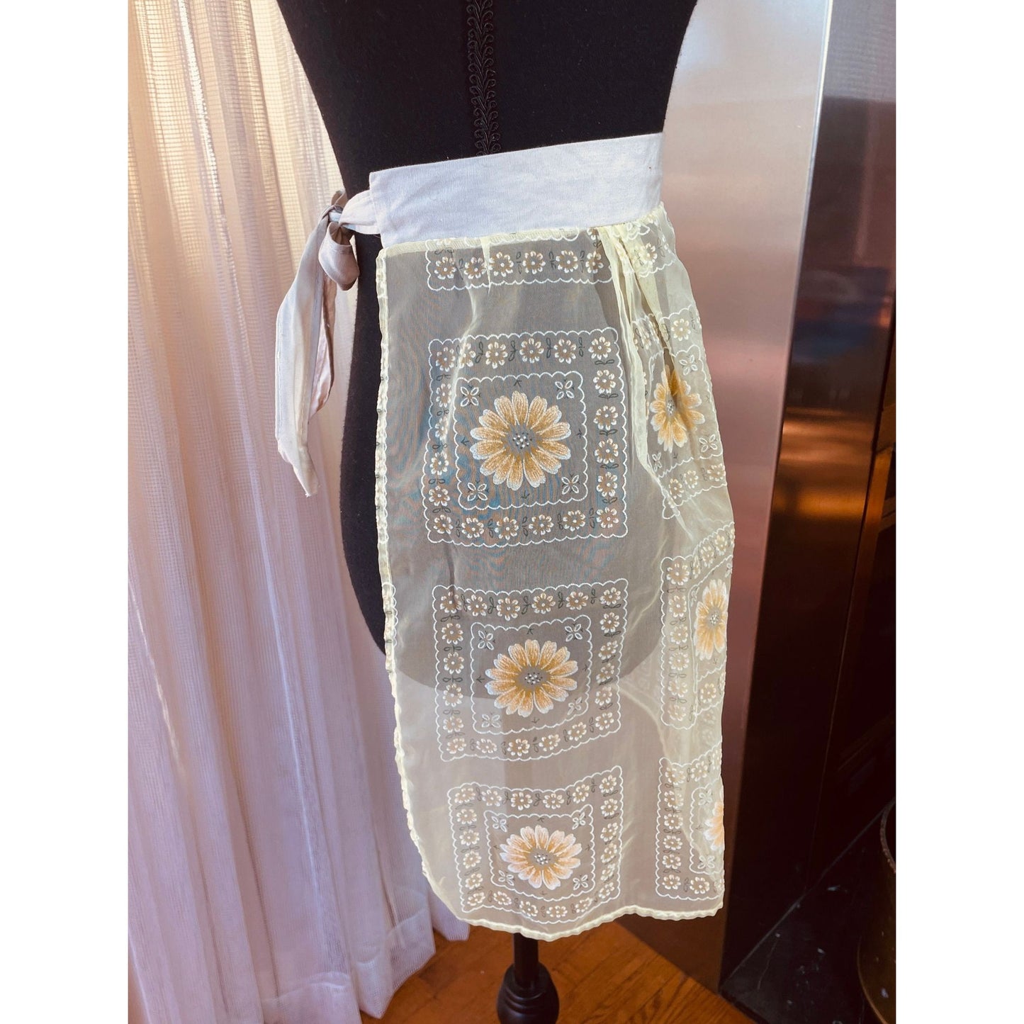 Vintage 50s flocked flowers organza half apron