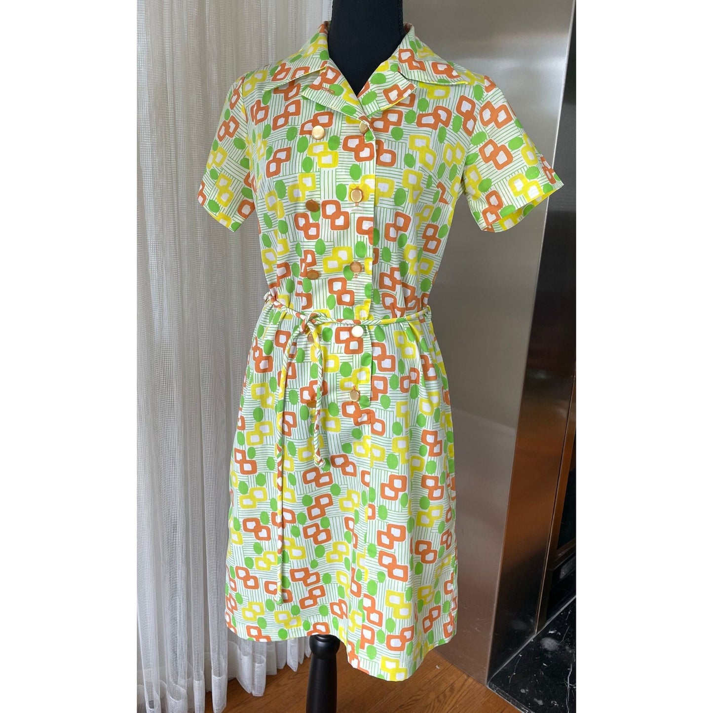 Vintage 70s dress, yellow, green, orange geometric pattern, short sleeves