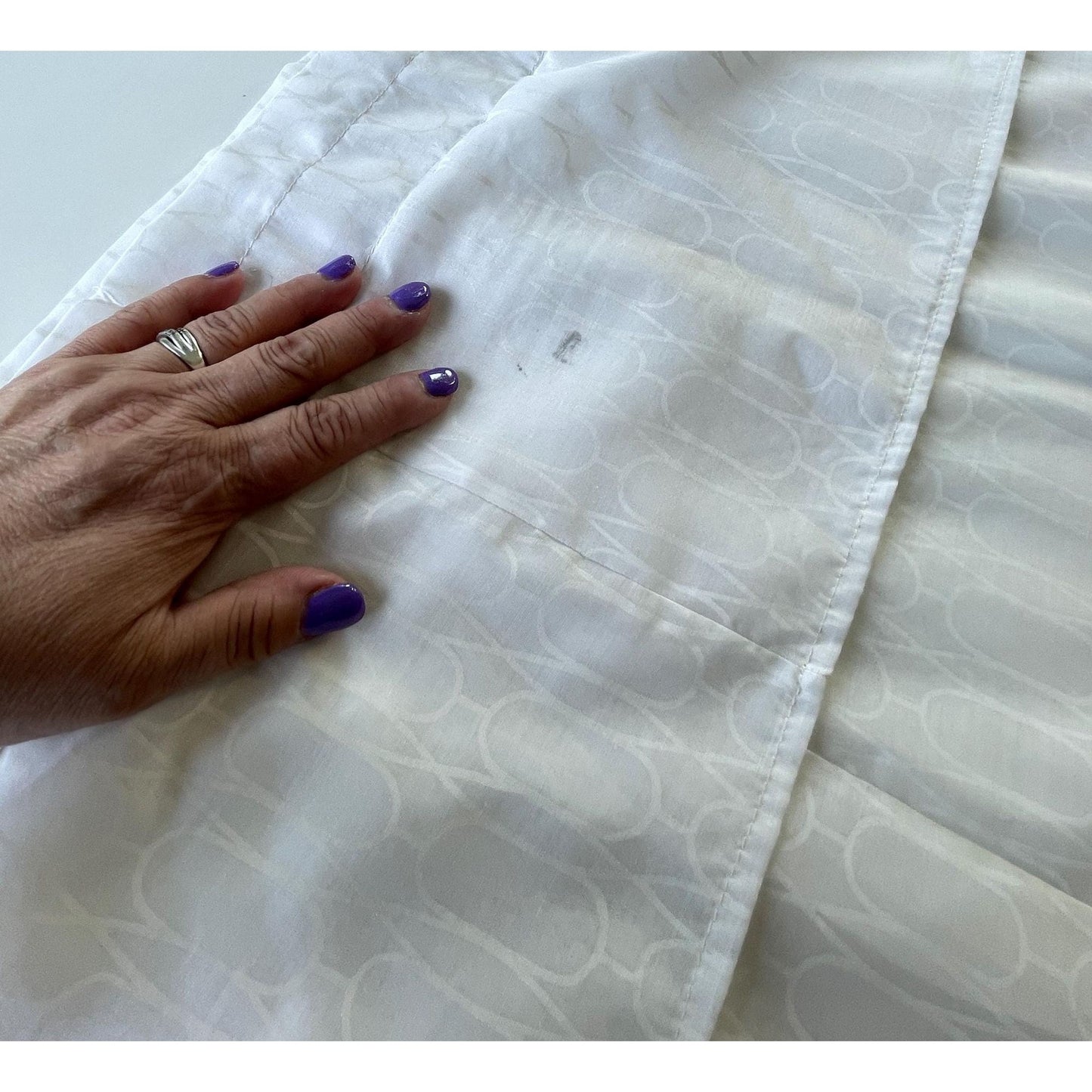 Vintage 70s oversized curtain, purple, lavender, white groovy pattern