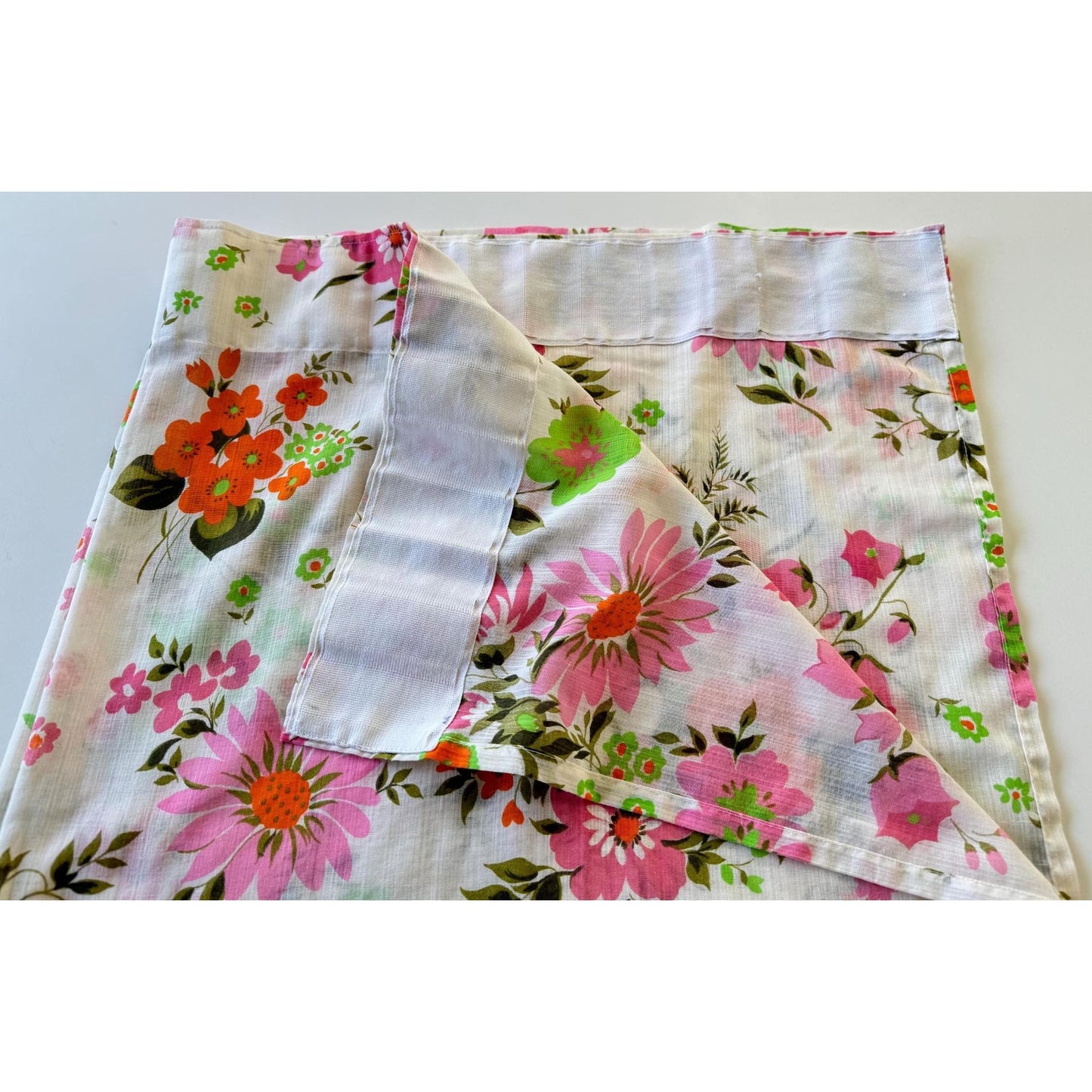 Vintage 70s pleated curtain, pink and orange flowers, white background