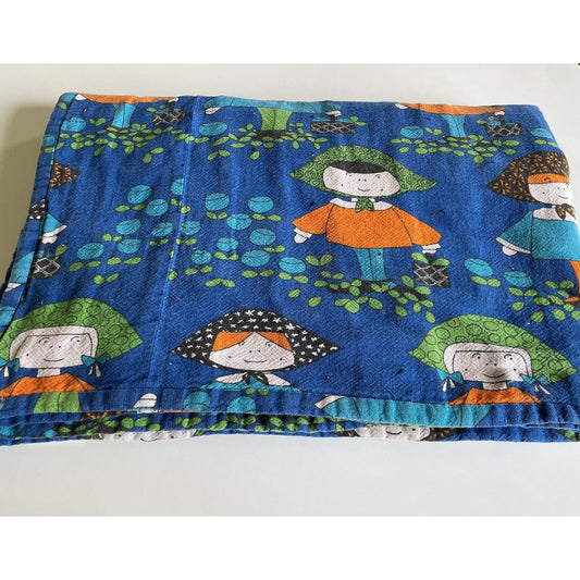 Vintage 70s handmade quilt, throw