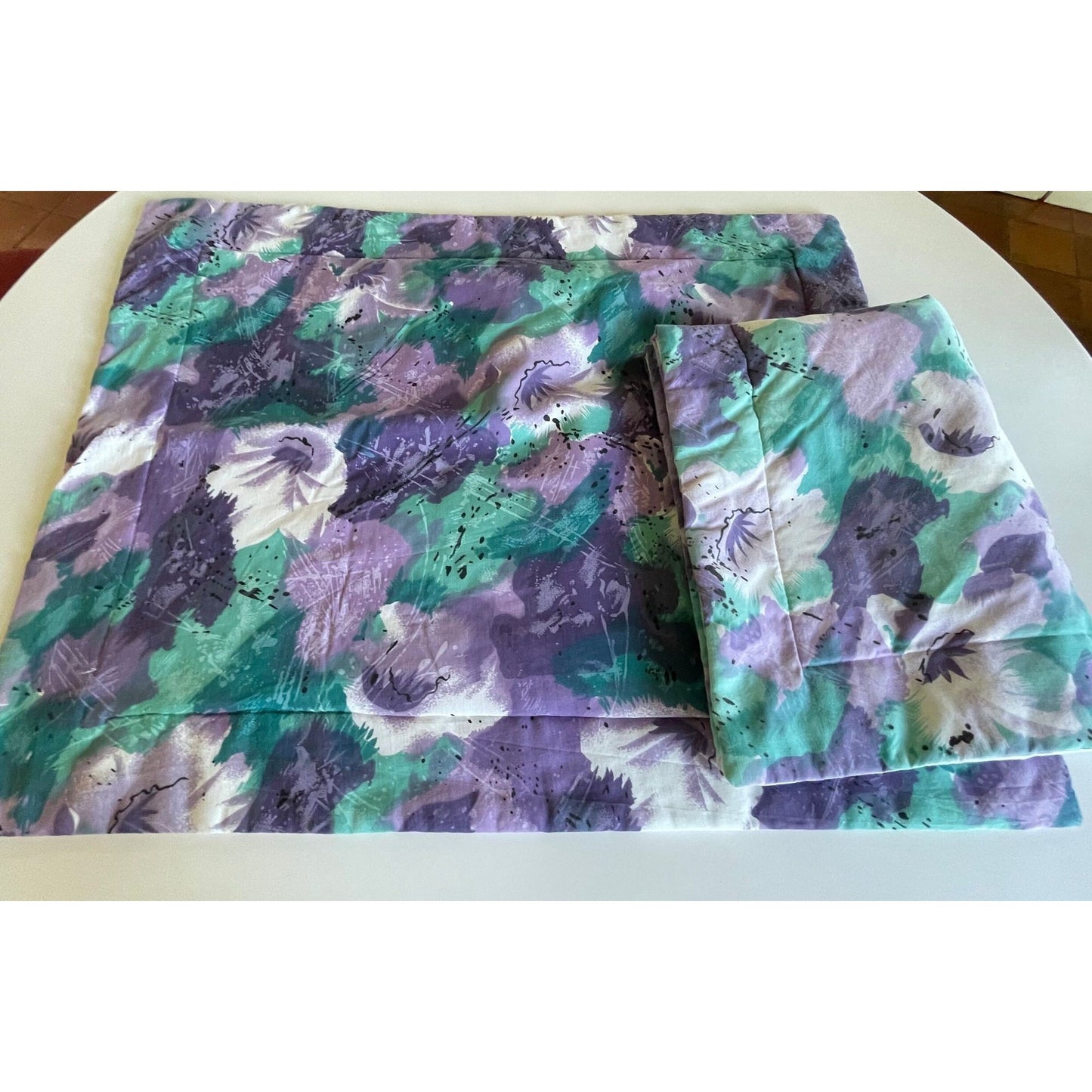 Vintage 80s pillow shams, green and purple abstract pattern
