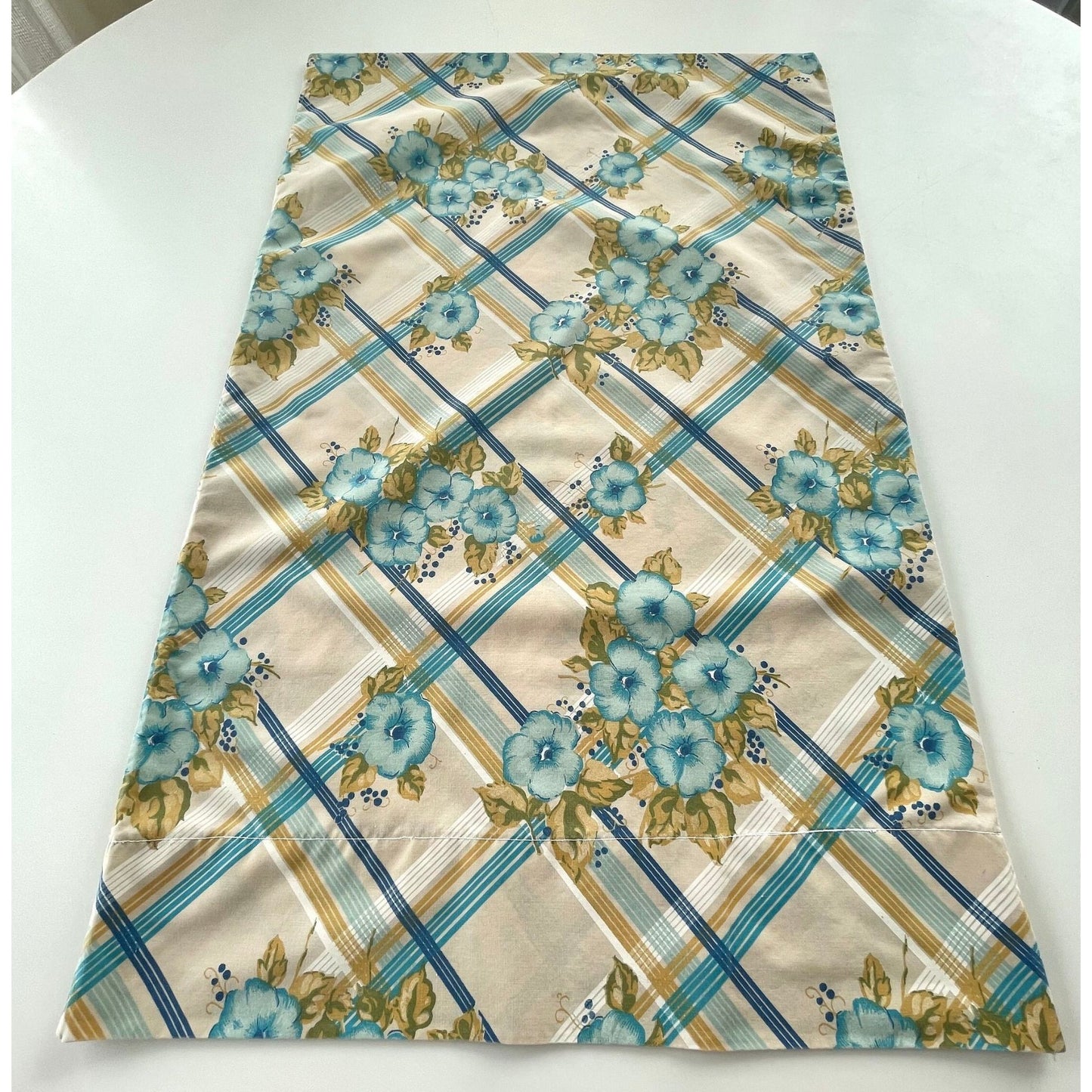 Vintage 70s pillowcase, blue pansies flowers