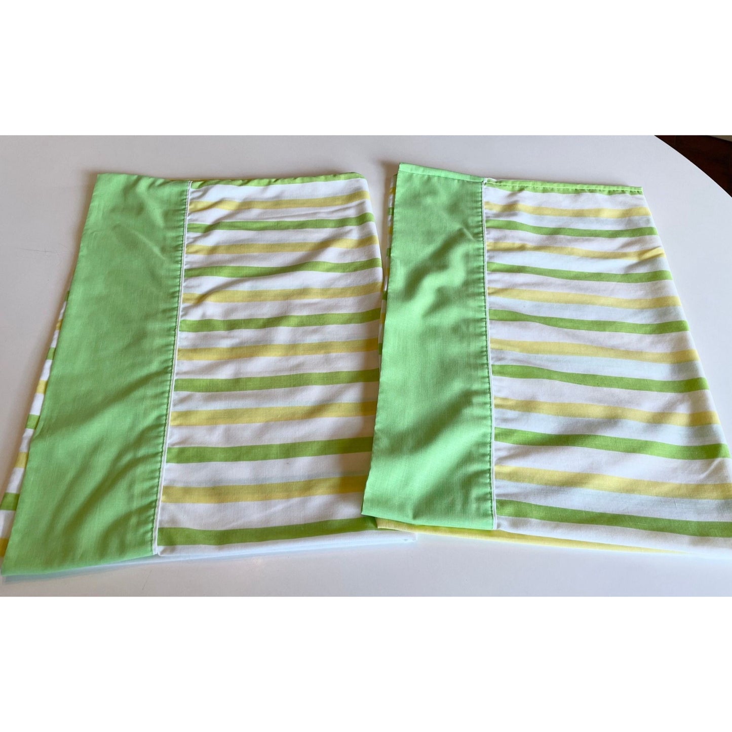 Vintage 70s green pillowcases, TruPrest