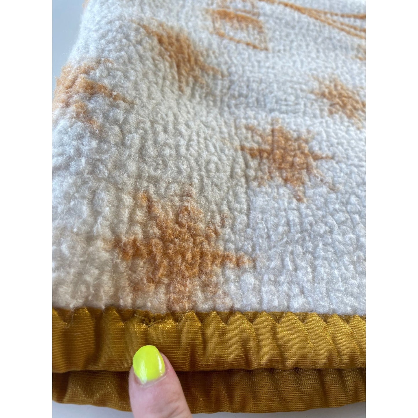 Vintage baby blanket, reversible fleece with satin trim