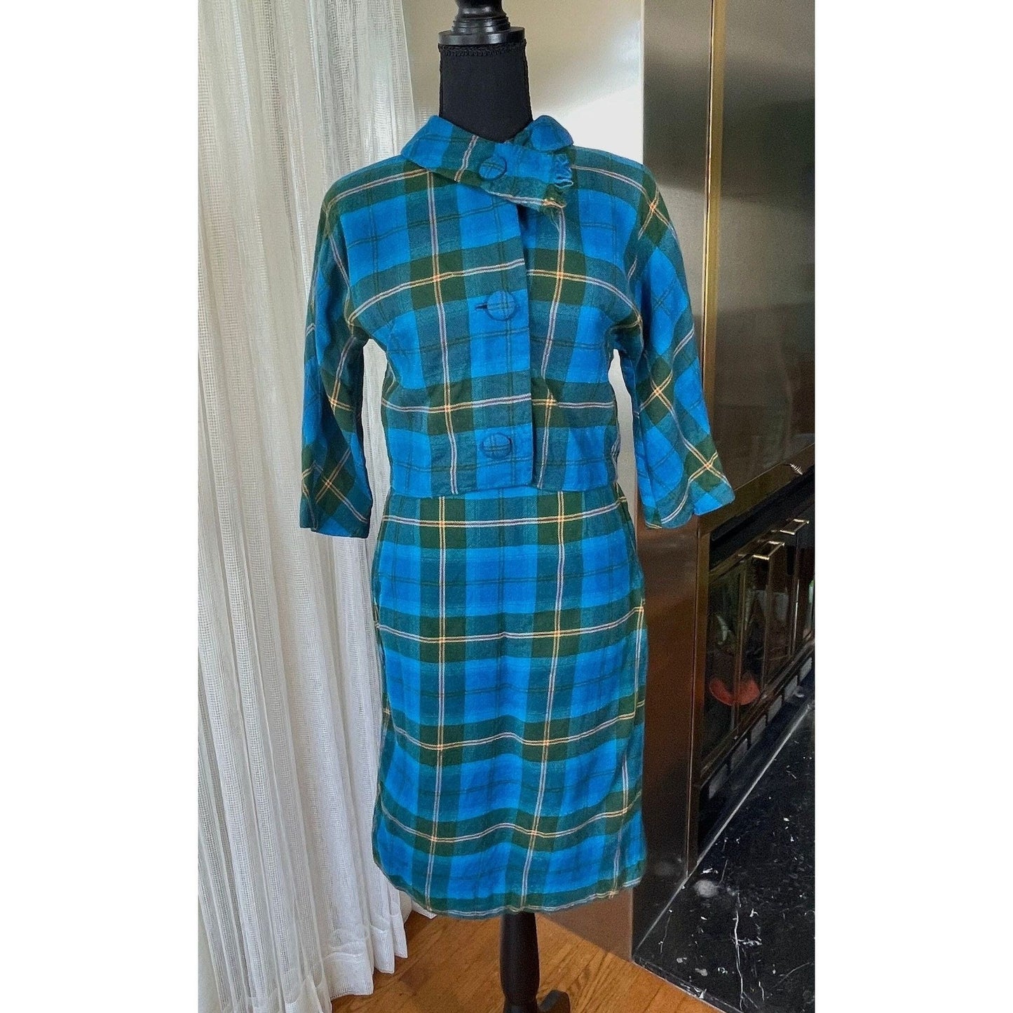 Vintage 1960s two pieces set, plaid wool jacket and straight skirt, AlJean