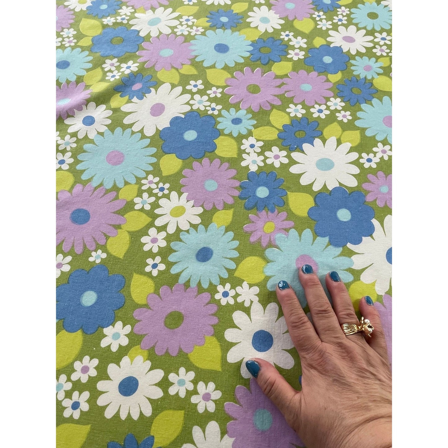 Vintage 70s fitted sheet, Wabasso, twin size bed