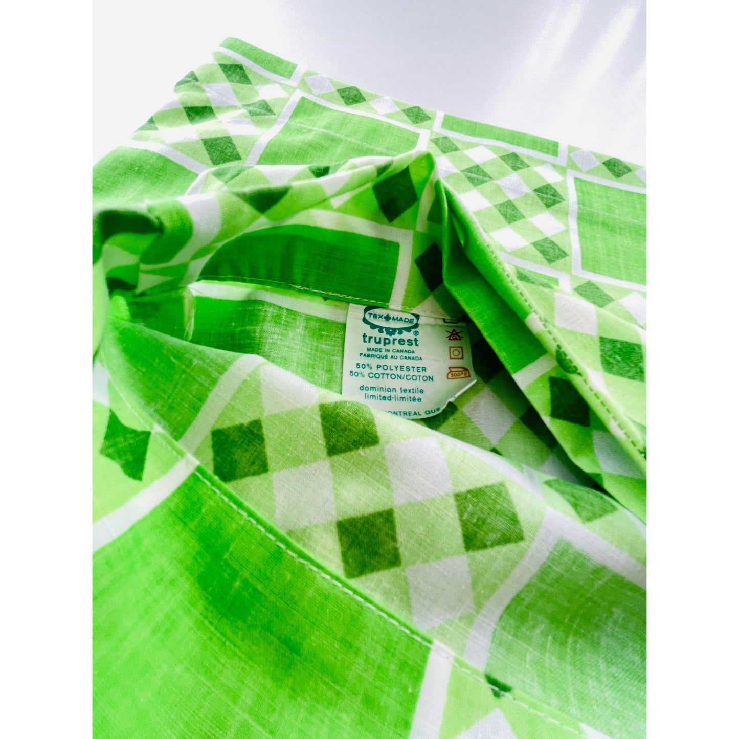Vintage 80s pillowcases, green geometric pattern, Truprest