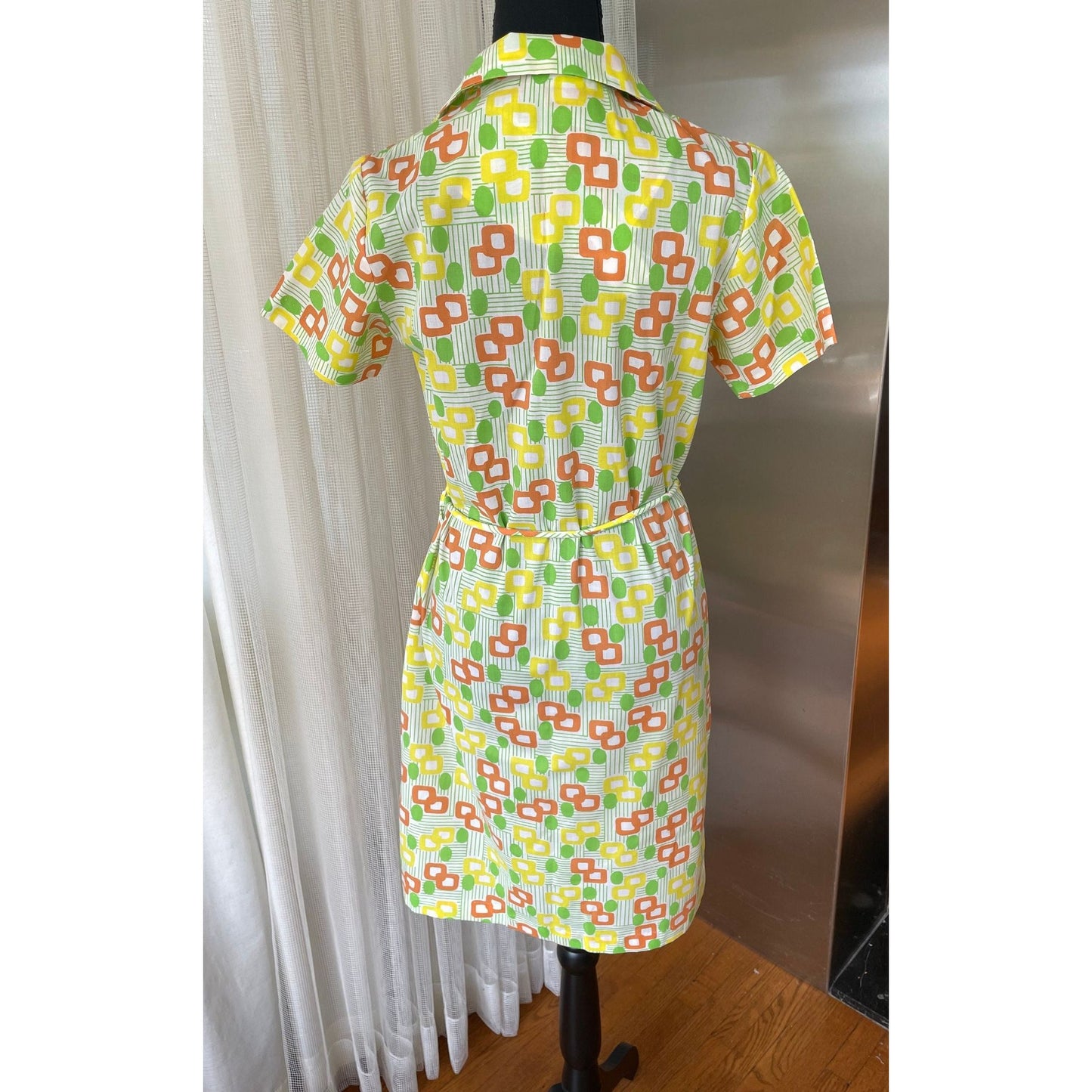 Vintage 70s dress, yellow, green, orange geometric pattern, short sleeves