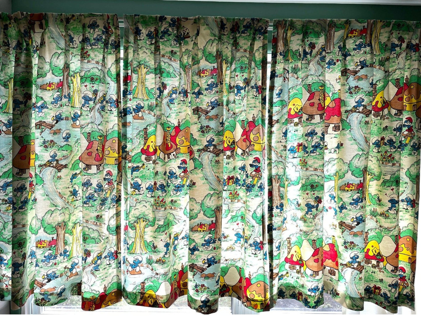 Vintage 70s pleated curtain, Smurf characters, thick panel