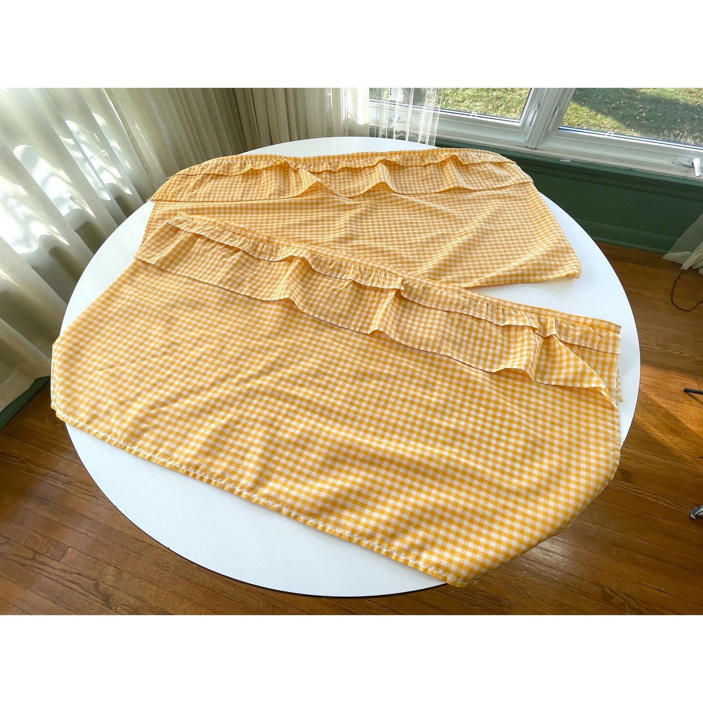 Vintage 70s valance curtain, yellow white checkered