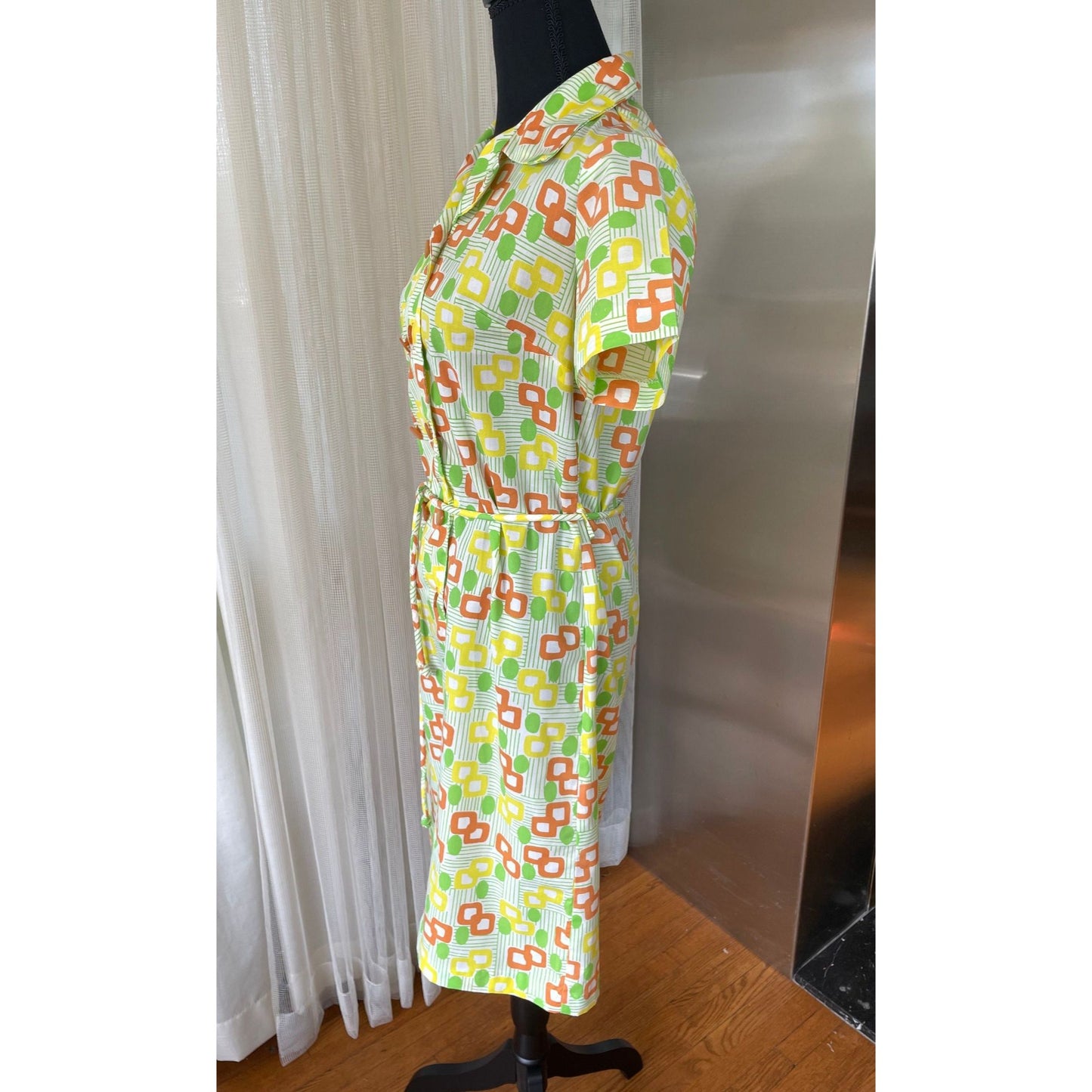 Vintage 70s dress, yellow, green, orange geometric pattern, short sleeves