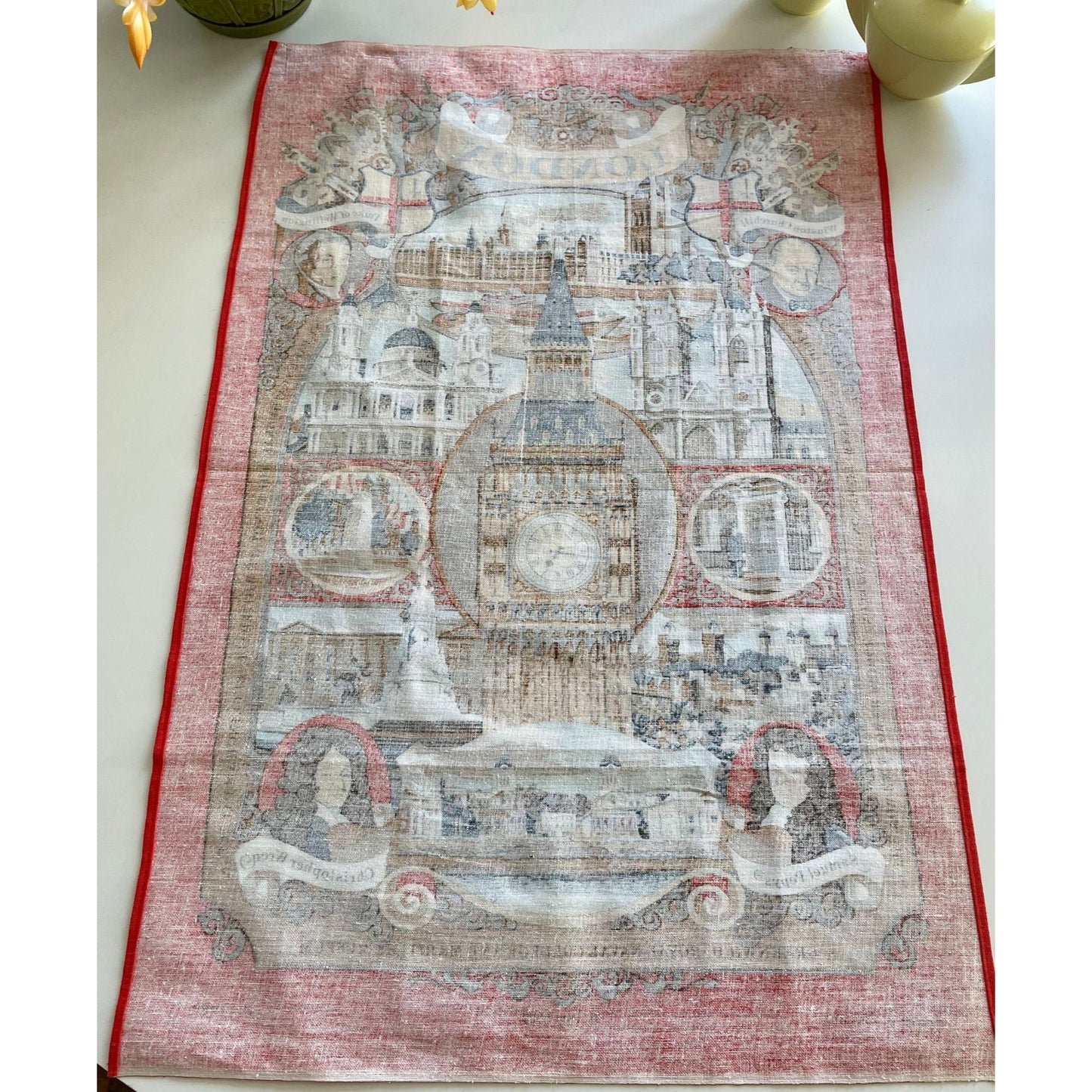 Vintage London tea towel, Vista