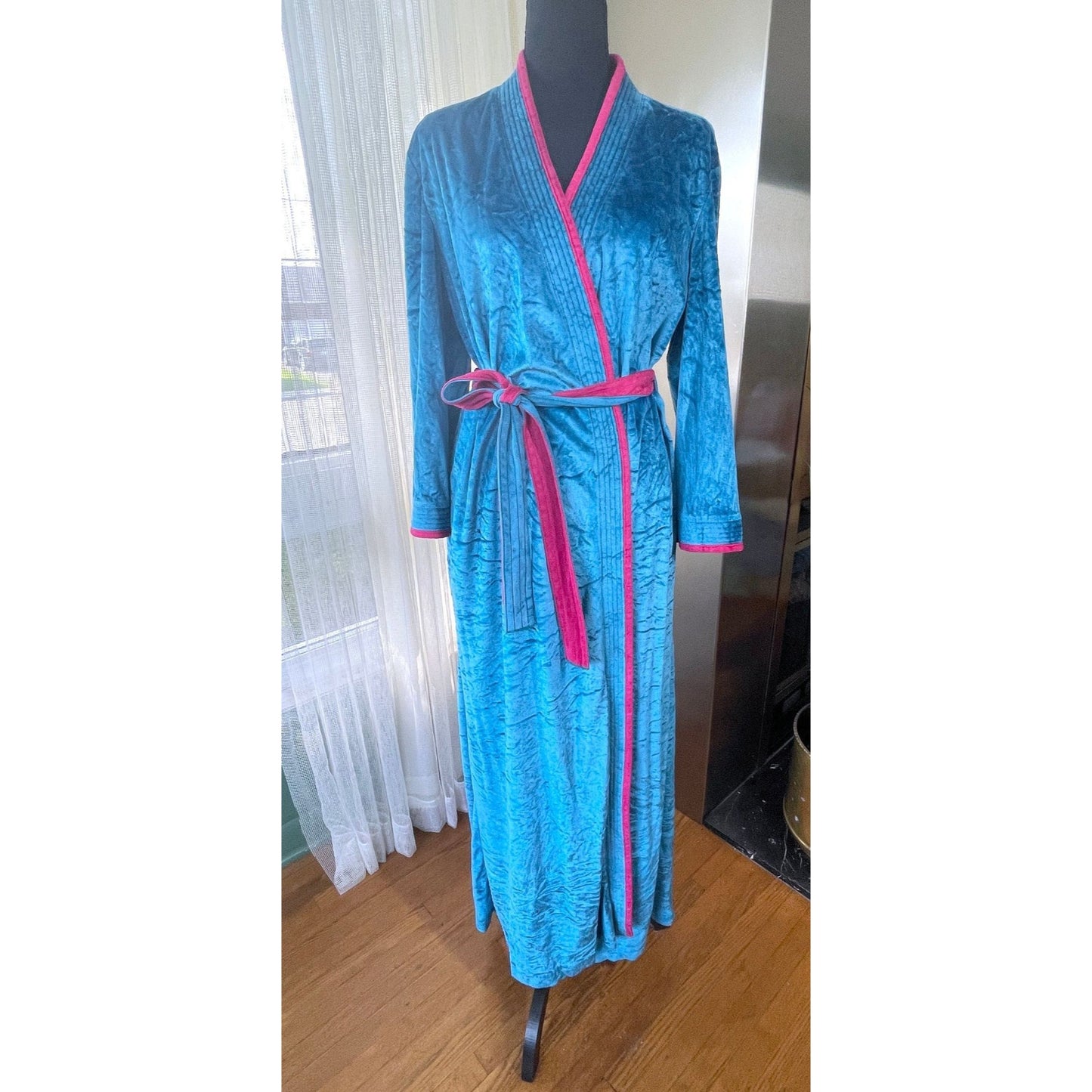 Vintage 80s robe, blue and pink crushed velvet, Sears