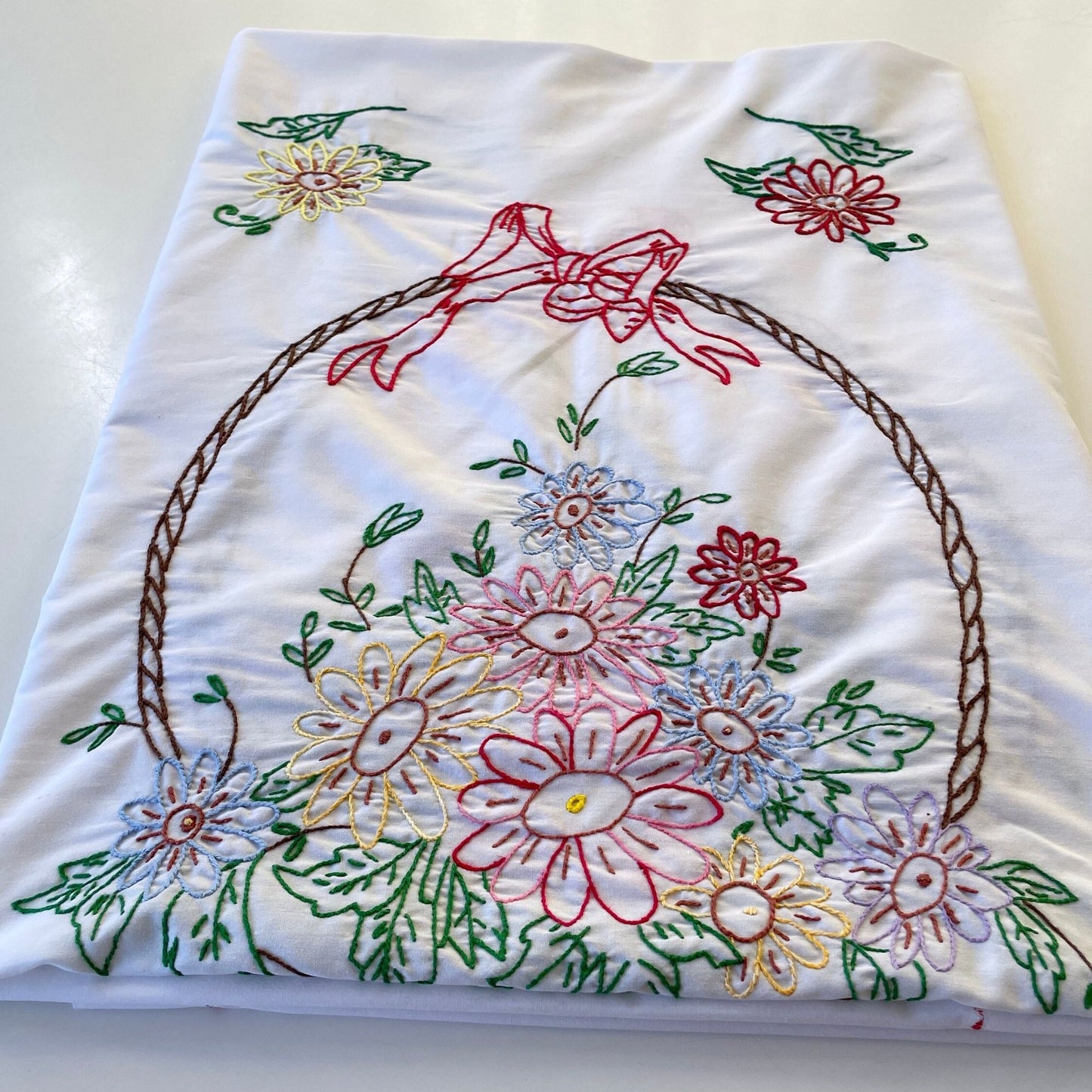 Vintage embroidered rectangular tablecloth, 86" x 48"