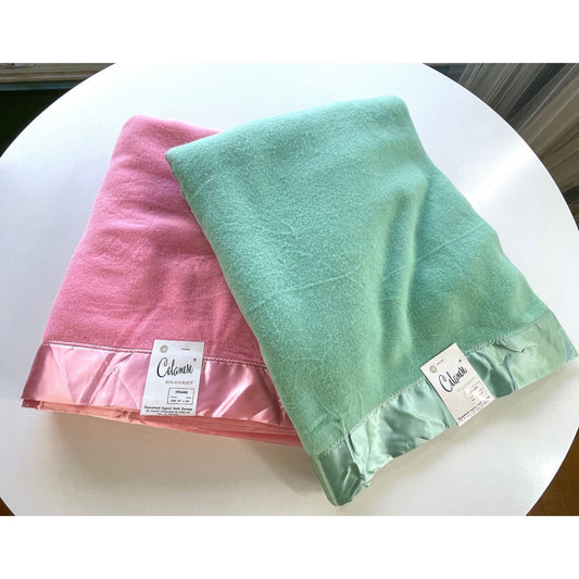 Vintage 1950s blanket, Celanese, twin size bed