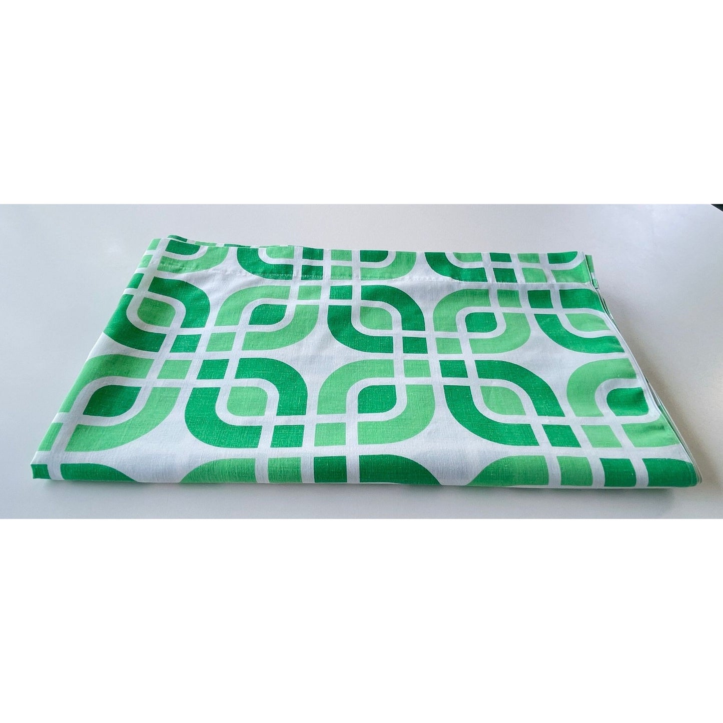 Vintage 70s flat sheet, full size / queen size bed, Truprest