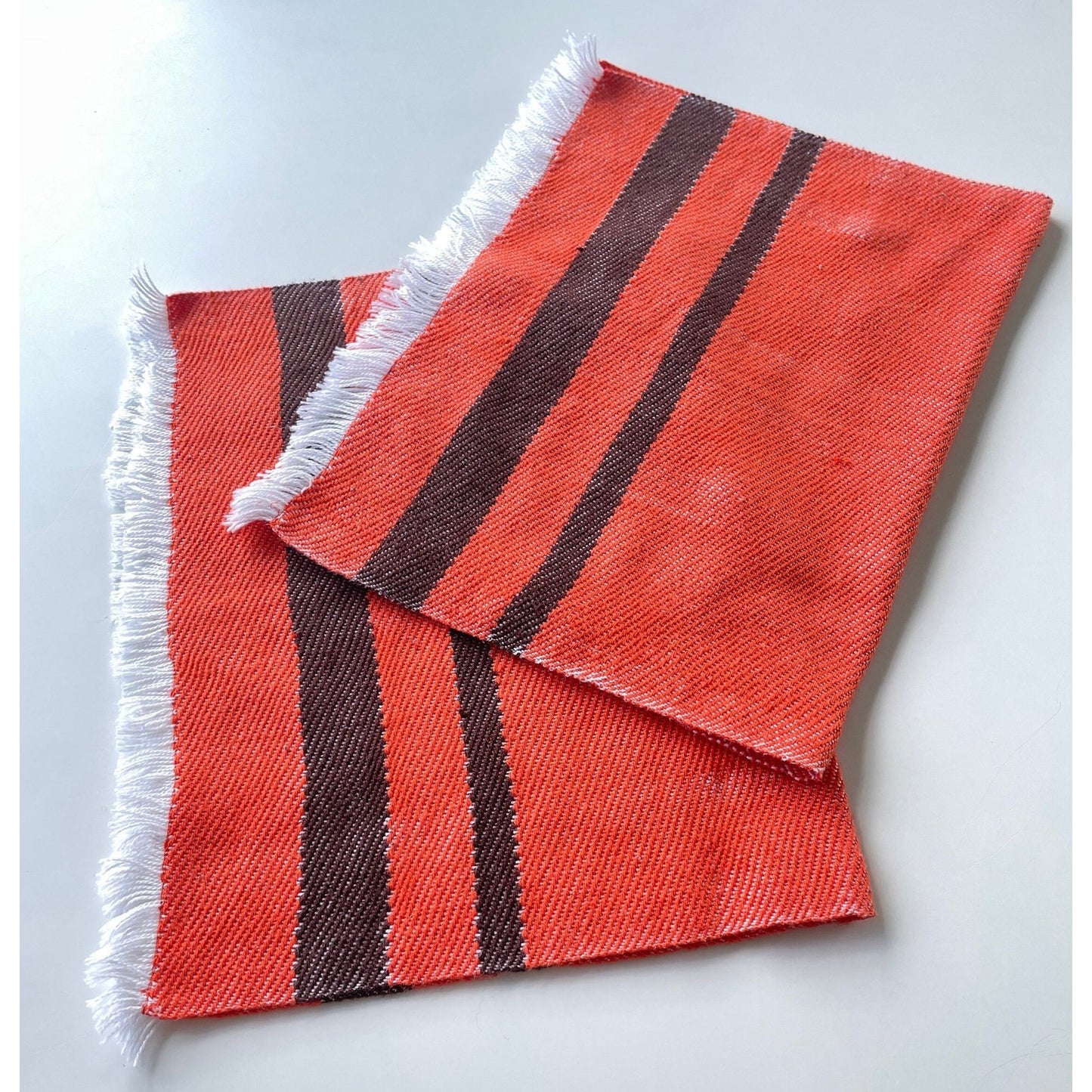 Vintage 80s placemats, 2 places setting