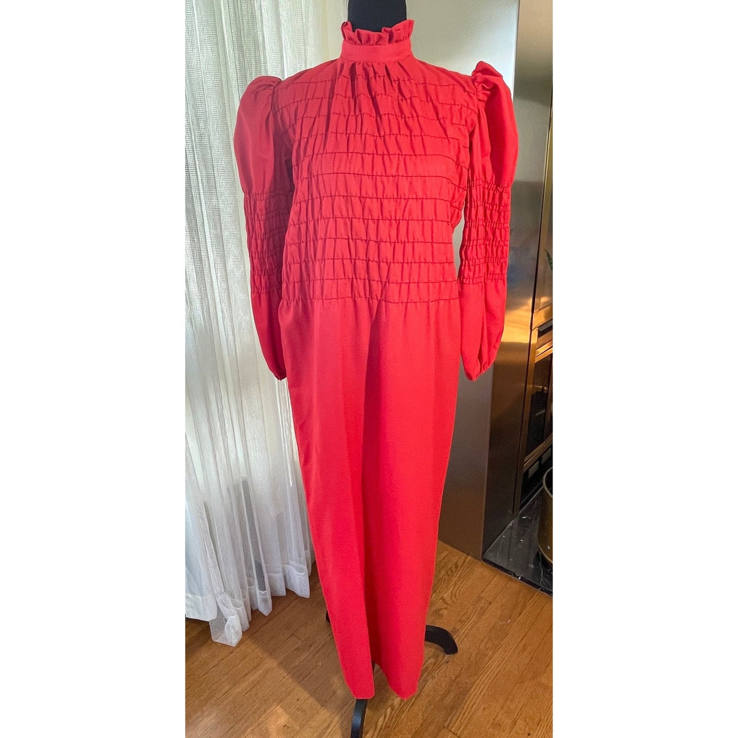 Vintage 70s dress, red, smocked bodice with long sleeves