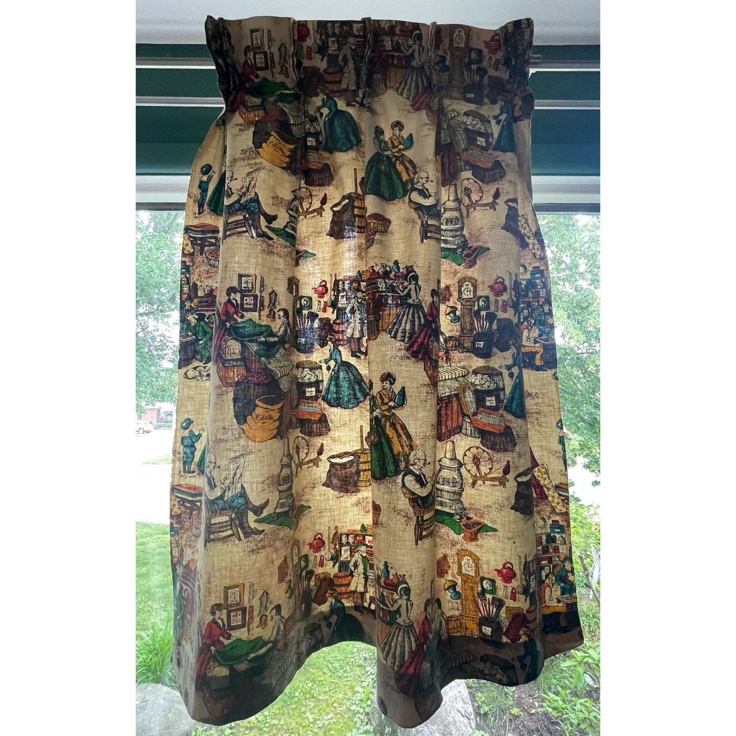 Vintage 60s pleated curtain, old general store country pattern