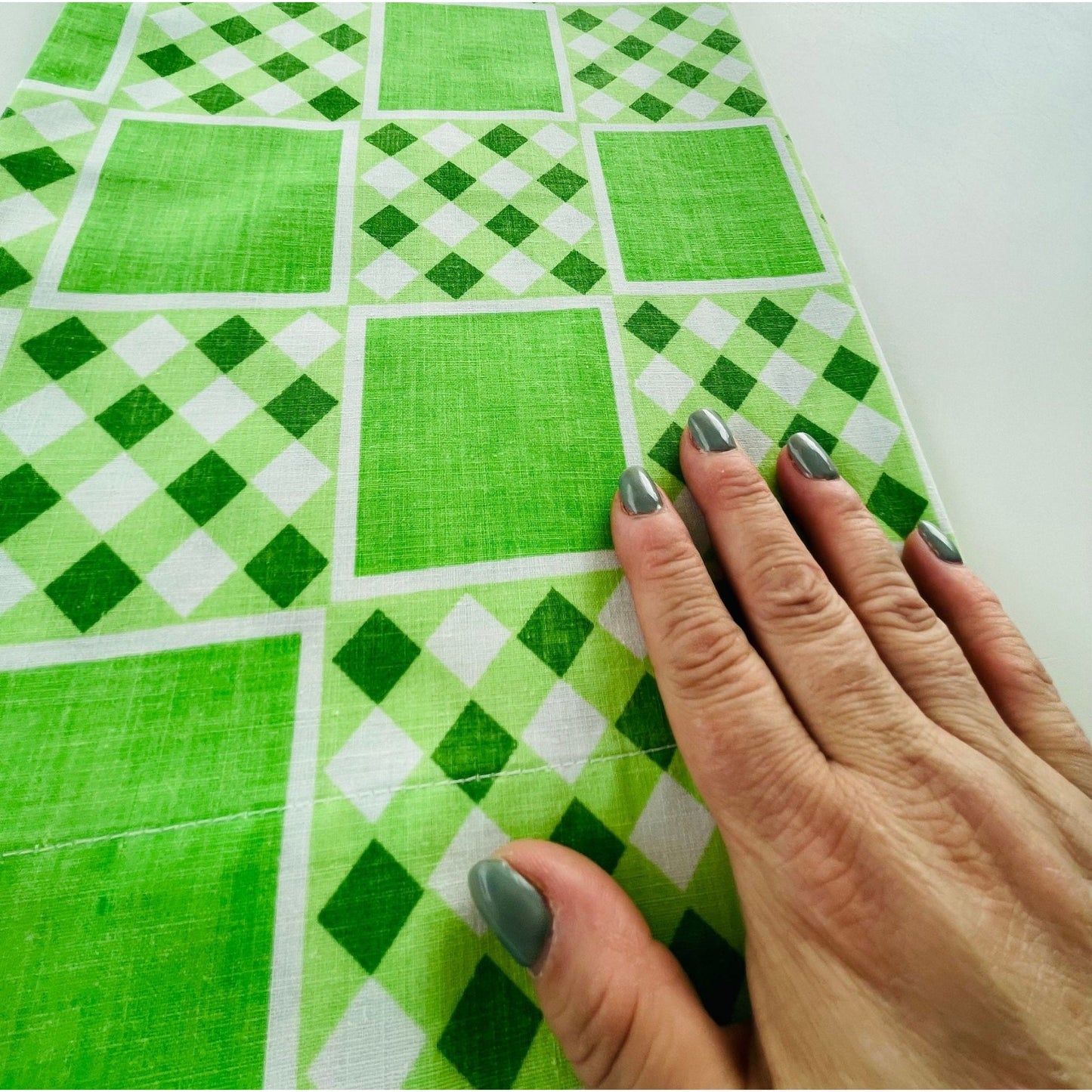 Vintage 80s pillowcase