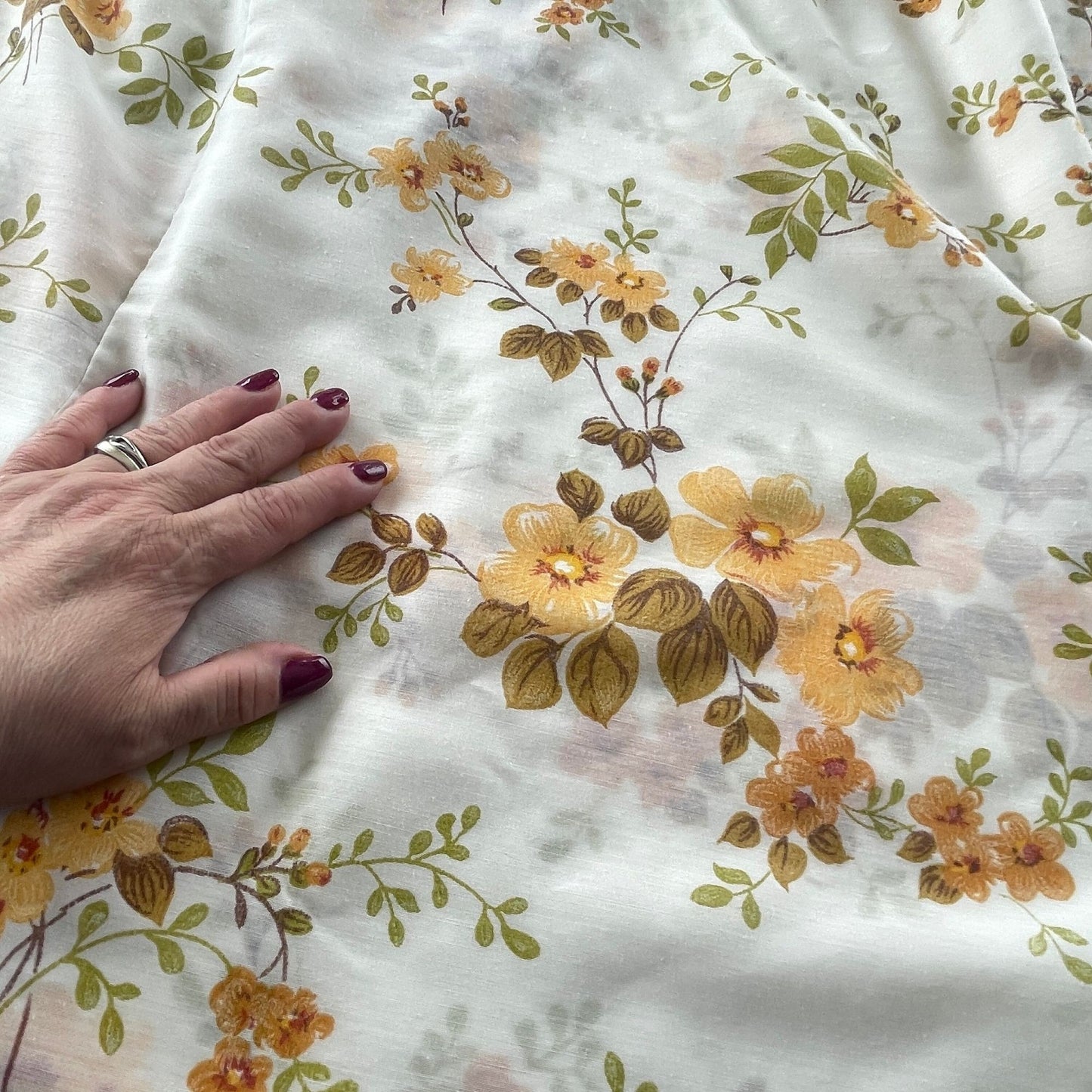 Vintage 80s pleated curtain, orange floral bouquets