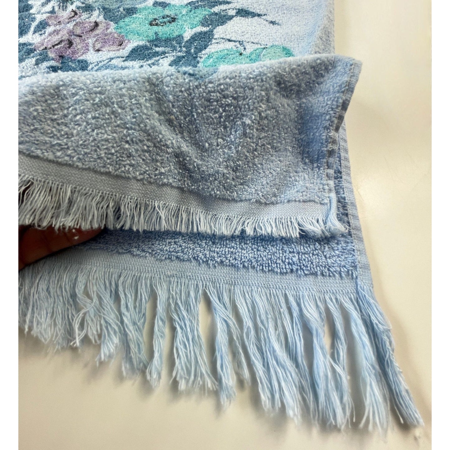 Vintage 70s bath towel, blue purple teal flowers, fringed,