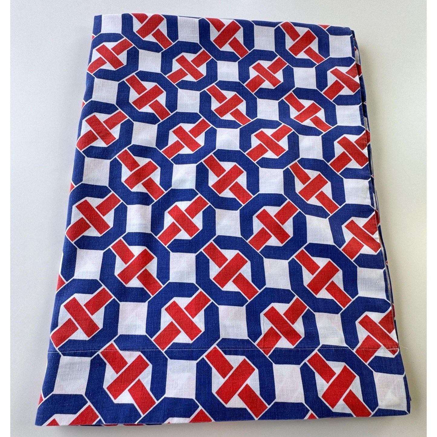 Vintage 70s flat / top sheet, geometric red white and blue shapes, twin size bed, Simpson Sears