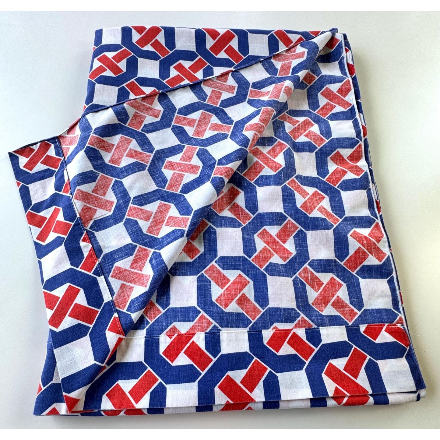 Vintage 70s flat / top sheet, geometric red white and blue shapes, twin size bed, Simpson Sears