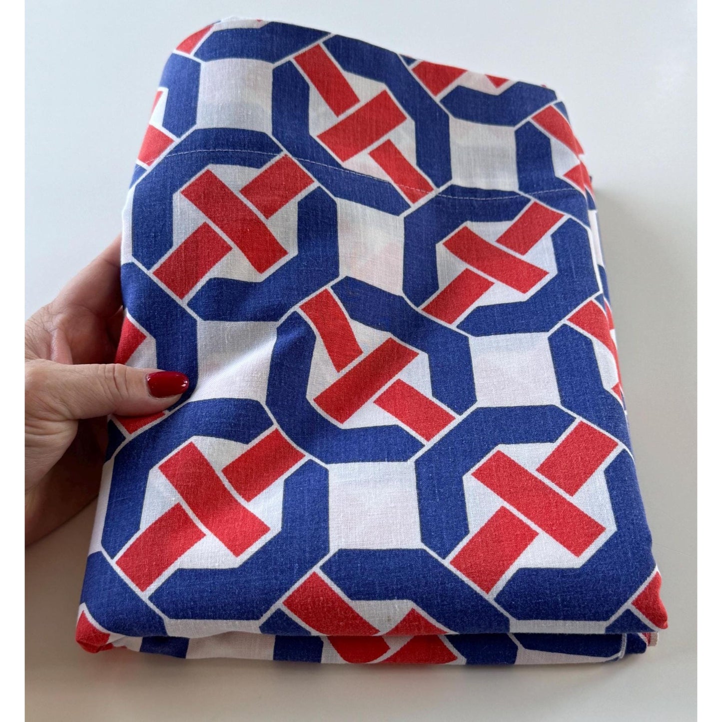 Vintage 70s flat / top sheet, geometric red white and blue shapes, twin size bed, Simpson Sears