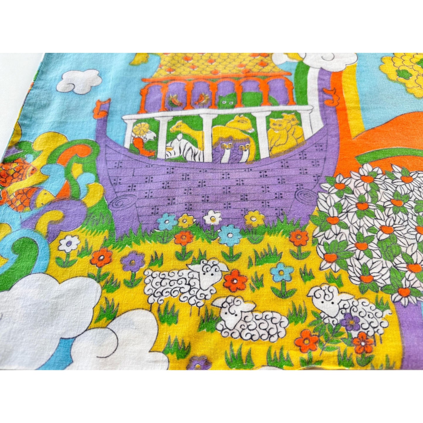 Vintage 1970s single pillowcase, Sears Noah's Ark, groovy animals
