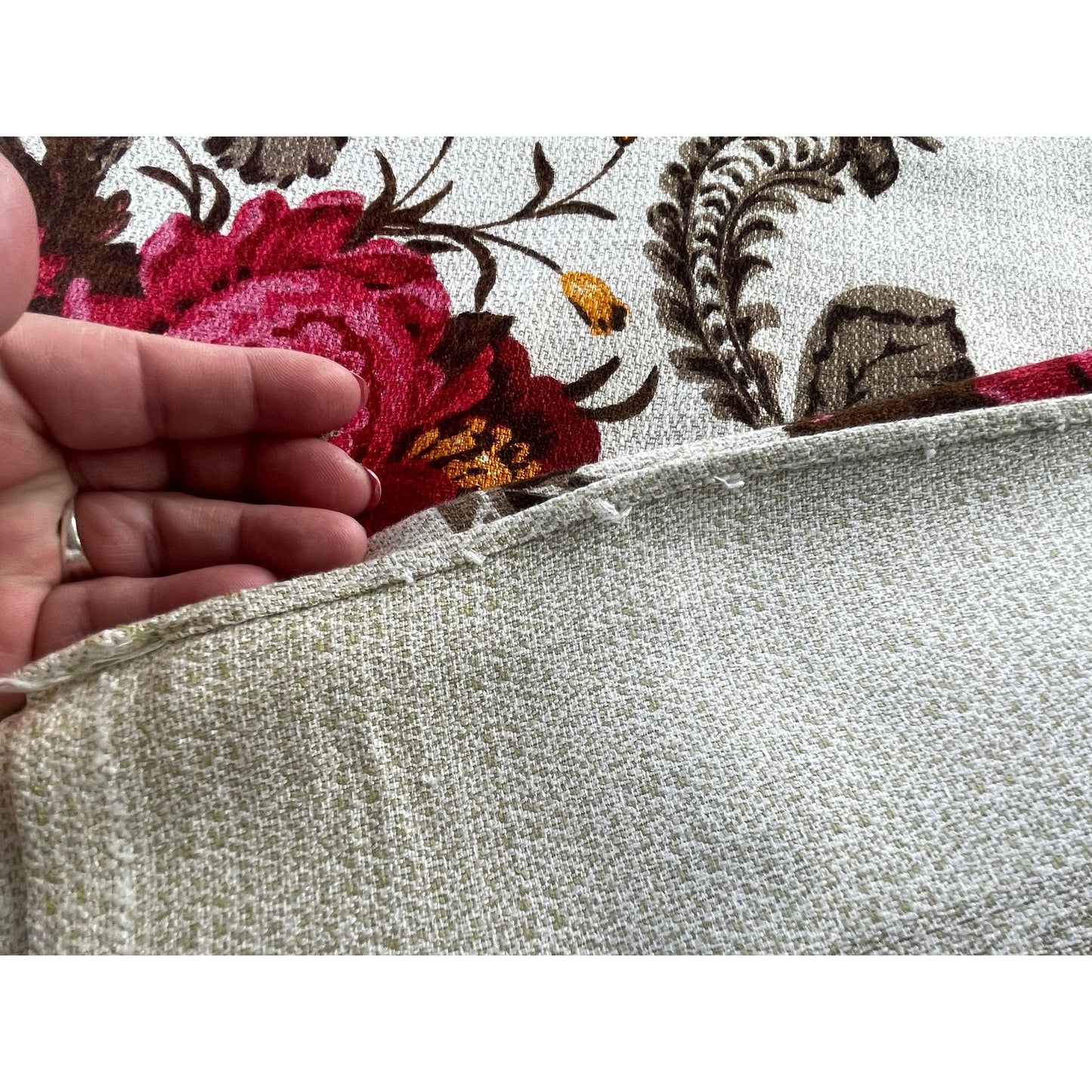 Vintage 70s floral tablecloth, rectangle, pink flowers