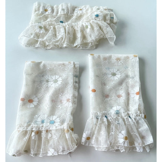 Vintage 70s curtains, creamy white lace daisies flowers