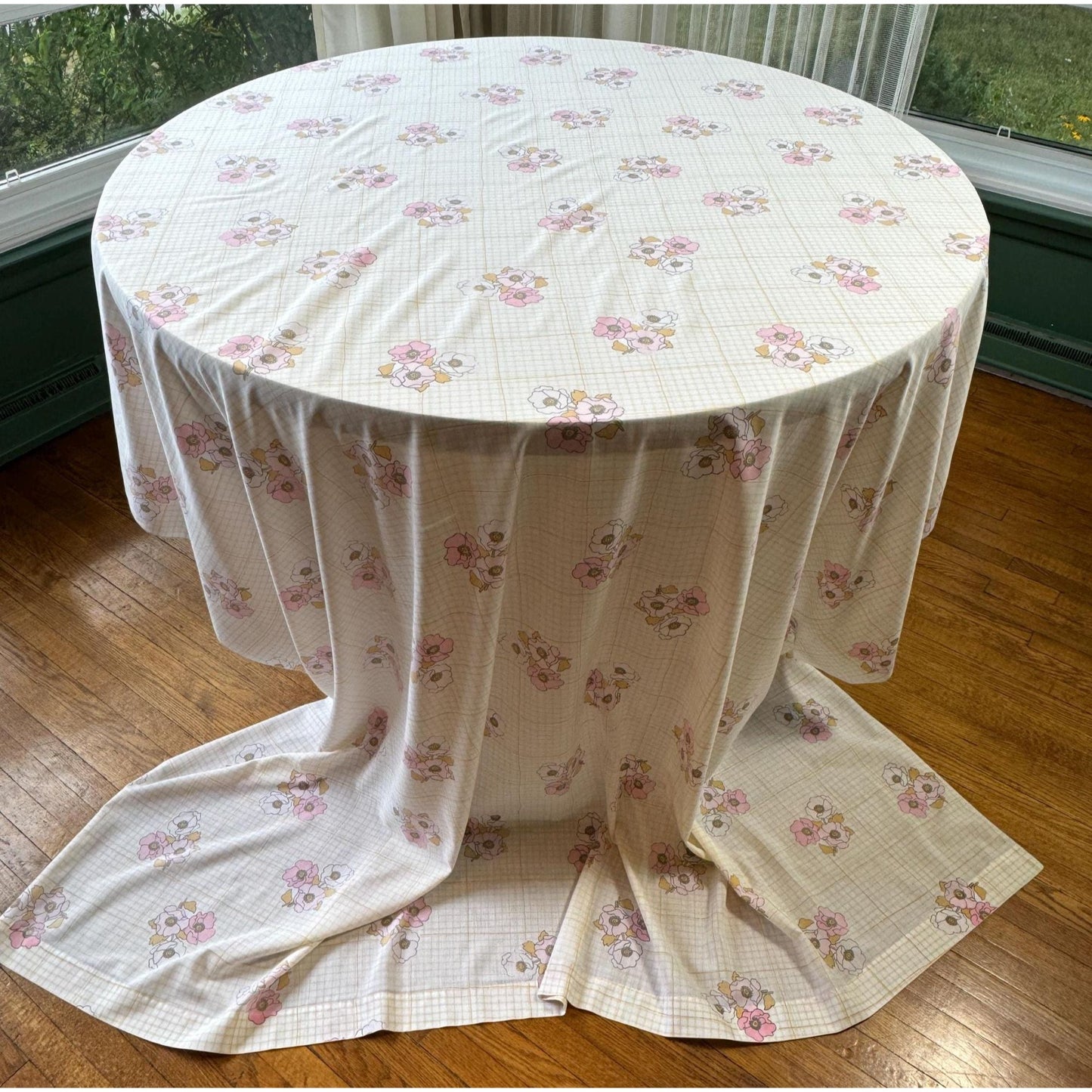 Vintage 1970s top/ flat sheet, small pink flowers, twin size, TruPrest