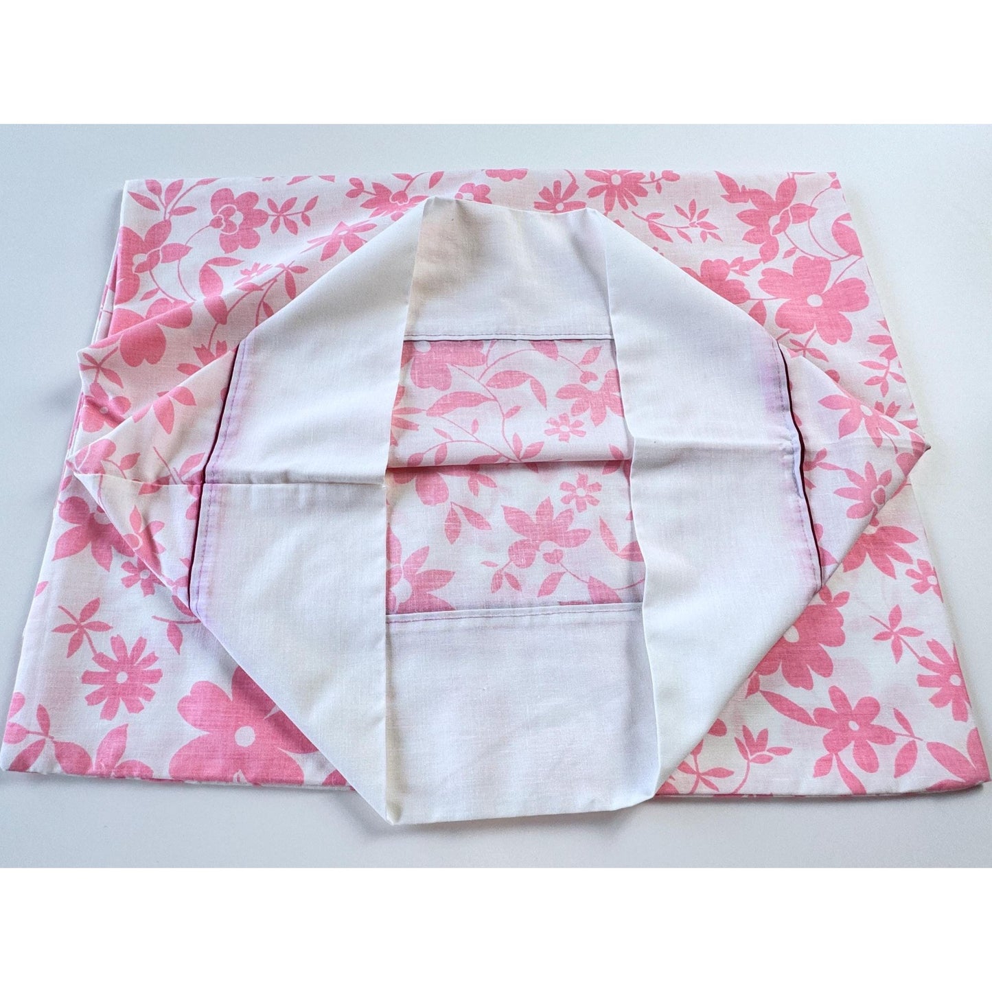 Vintage 70s pillowcase, pink daisy floral, Wabasso