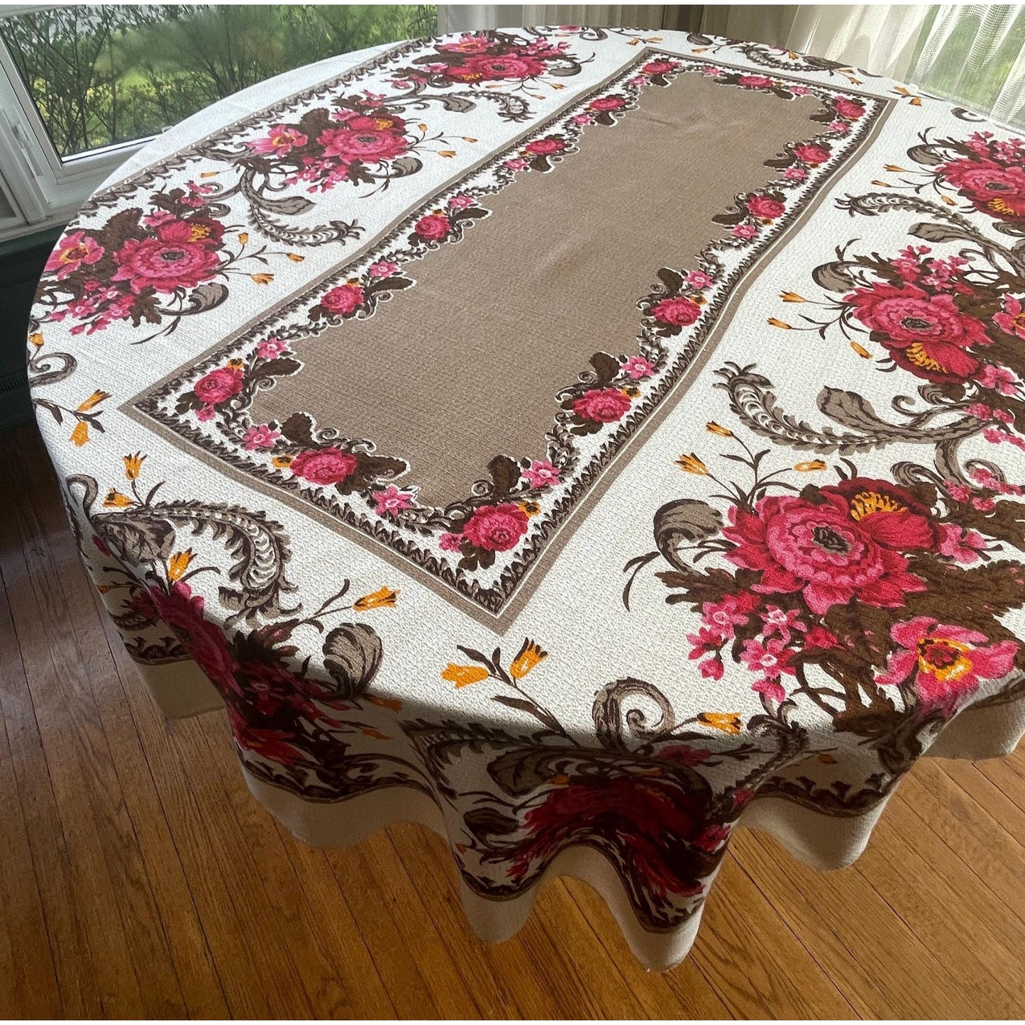 Vintage 70s floral tablecloth, rectangle, pink flowers